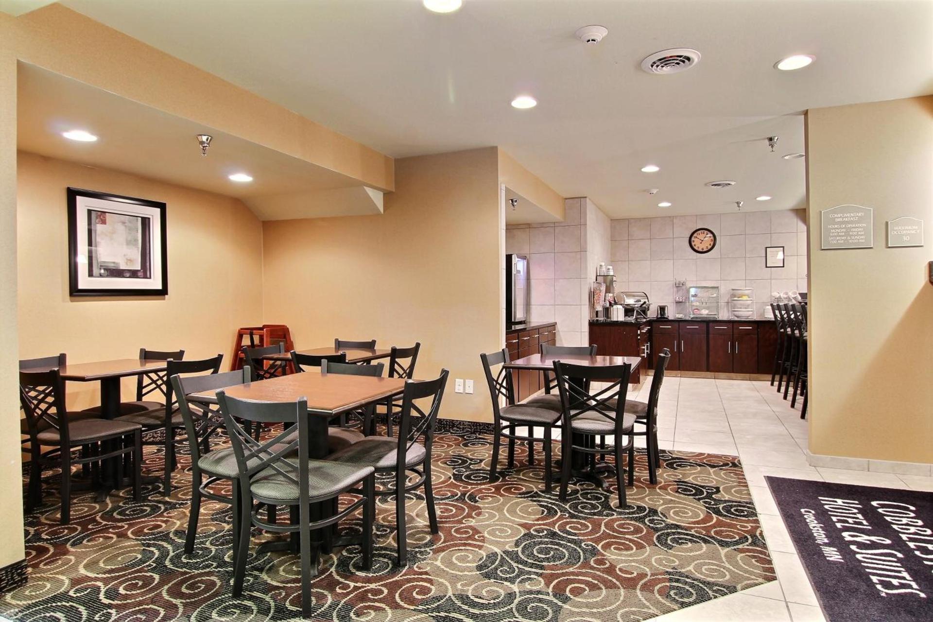AmeriVu inn and Suites - Crookston photo 39
