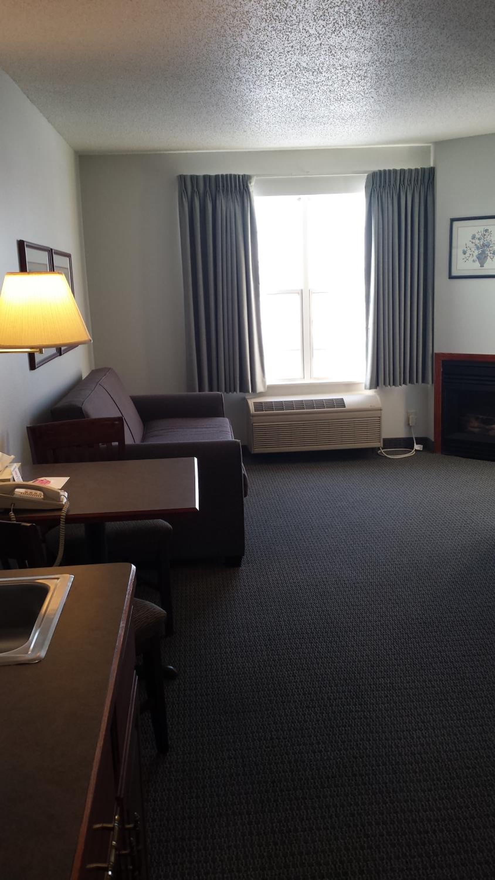 GrandStay Hotel & Suites Hastings photo 10