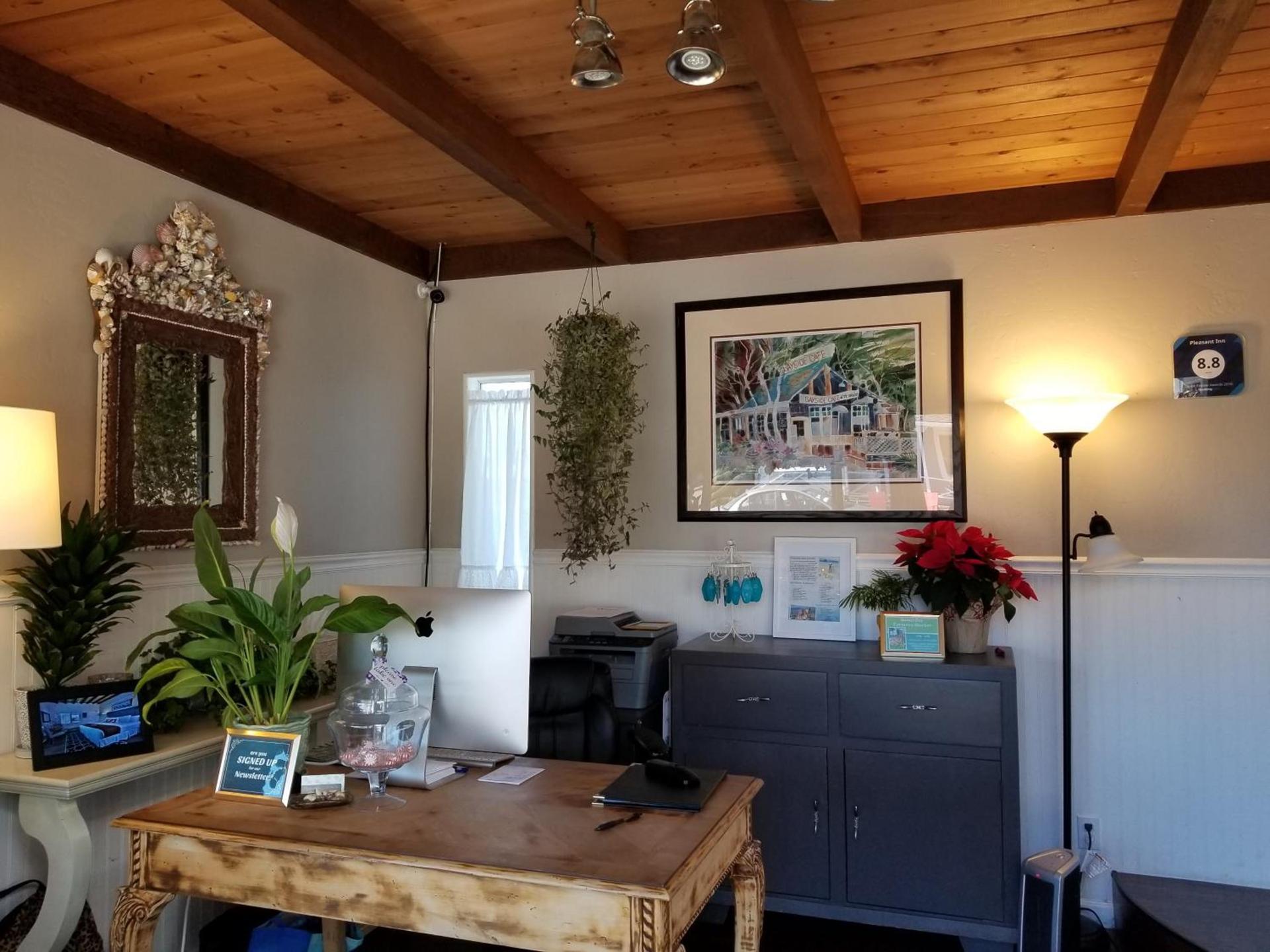 Pleasant Inn photo 13