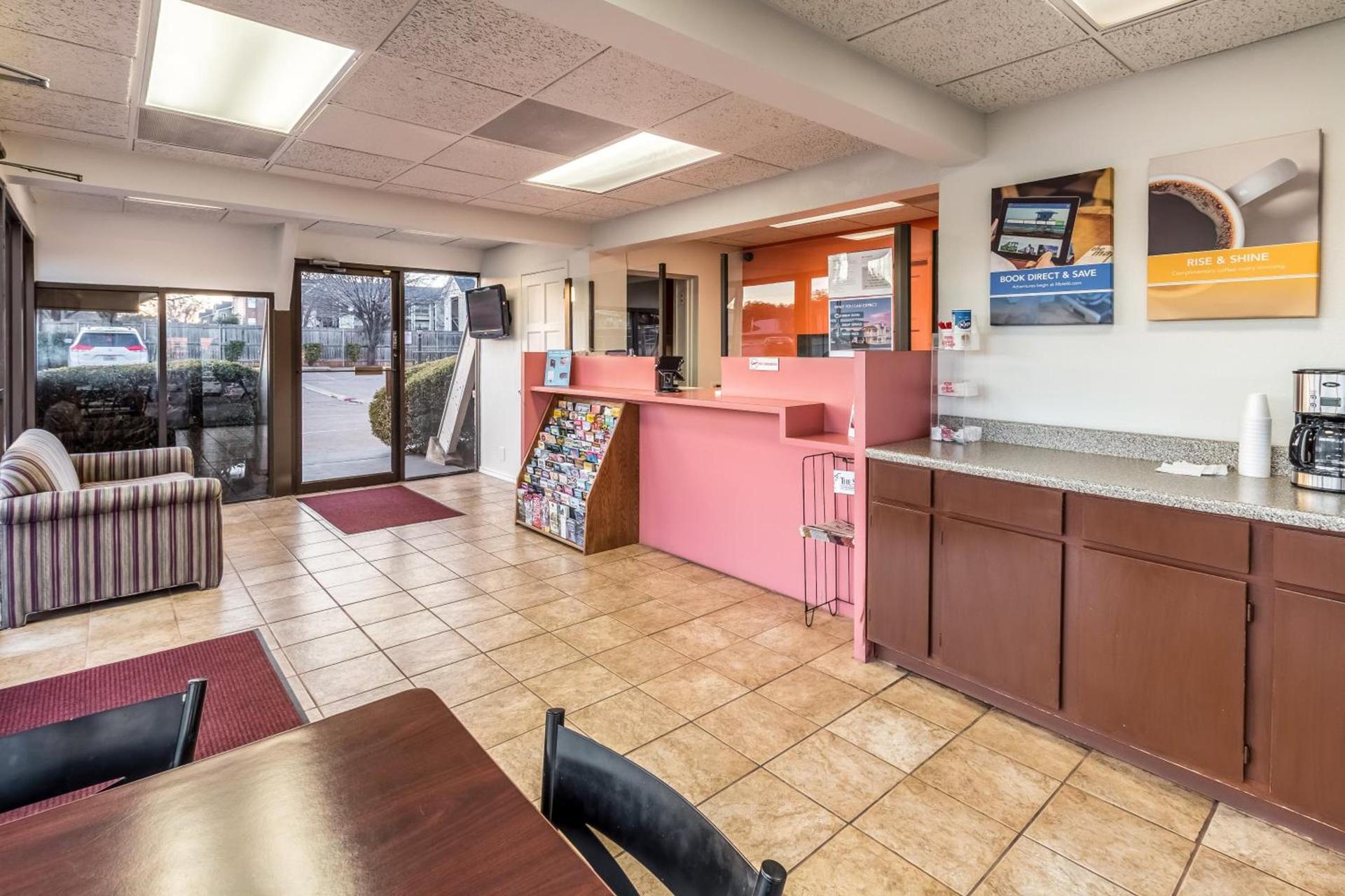 Motel 6-Arlington, TX - UTA photo 12