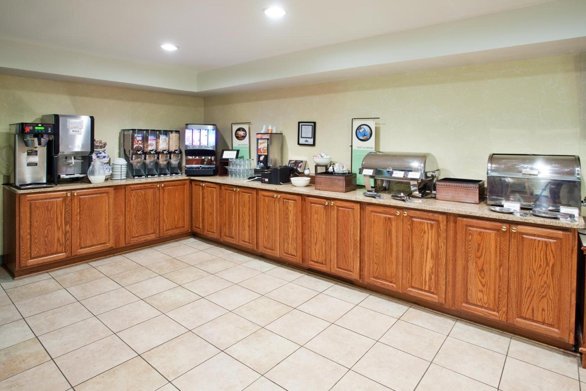 Country Inn & Suites by Radisson, Kingsland, GA photo 18