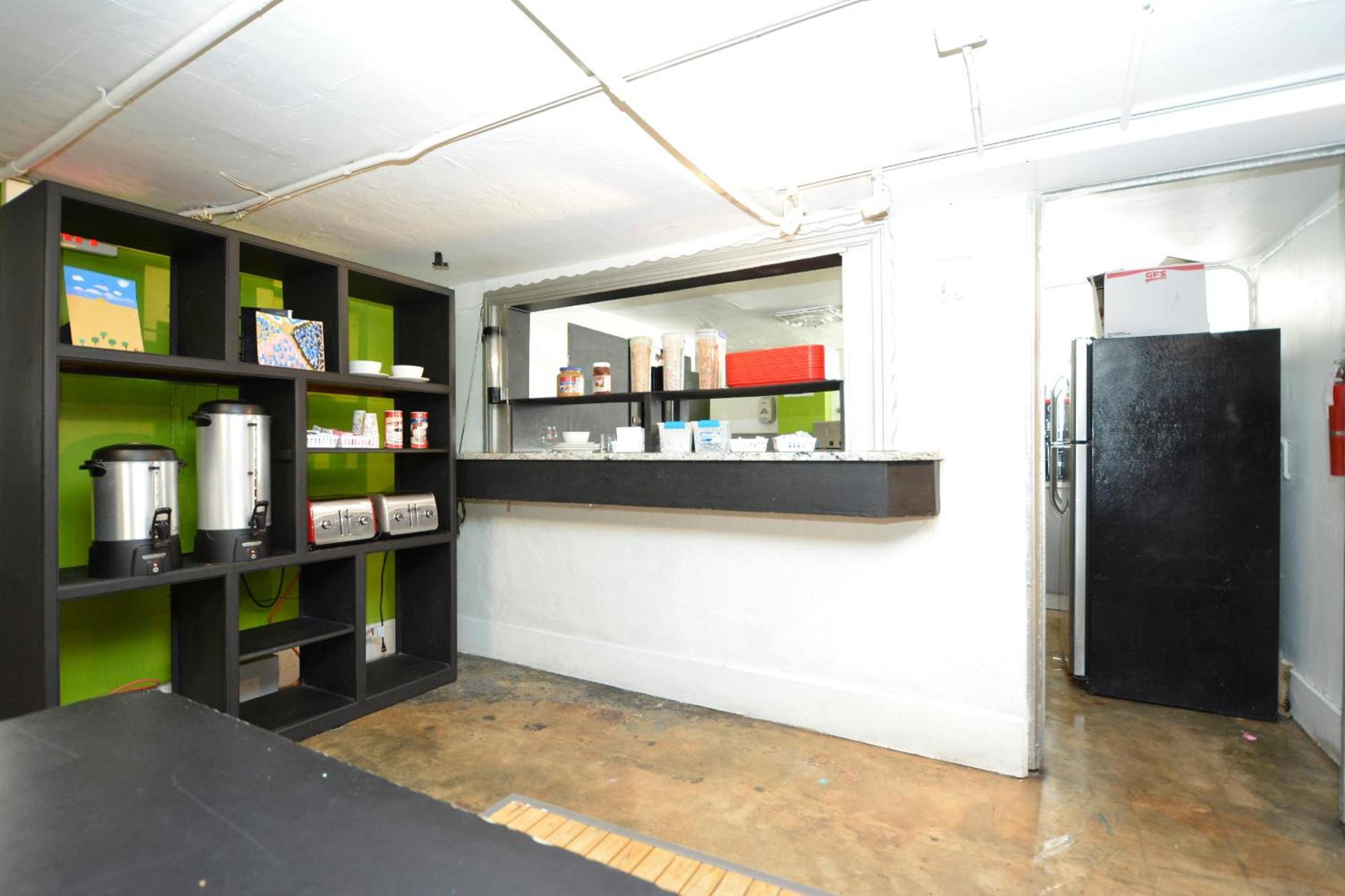 South Beach Rooms and Hostel photo 13