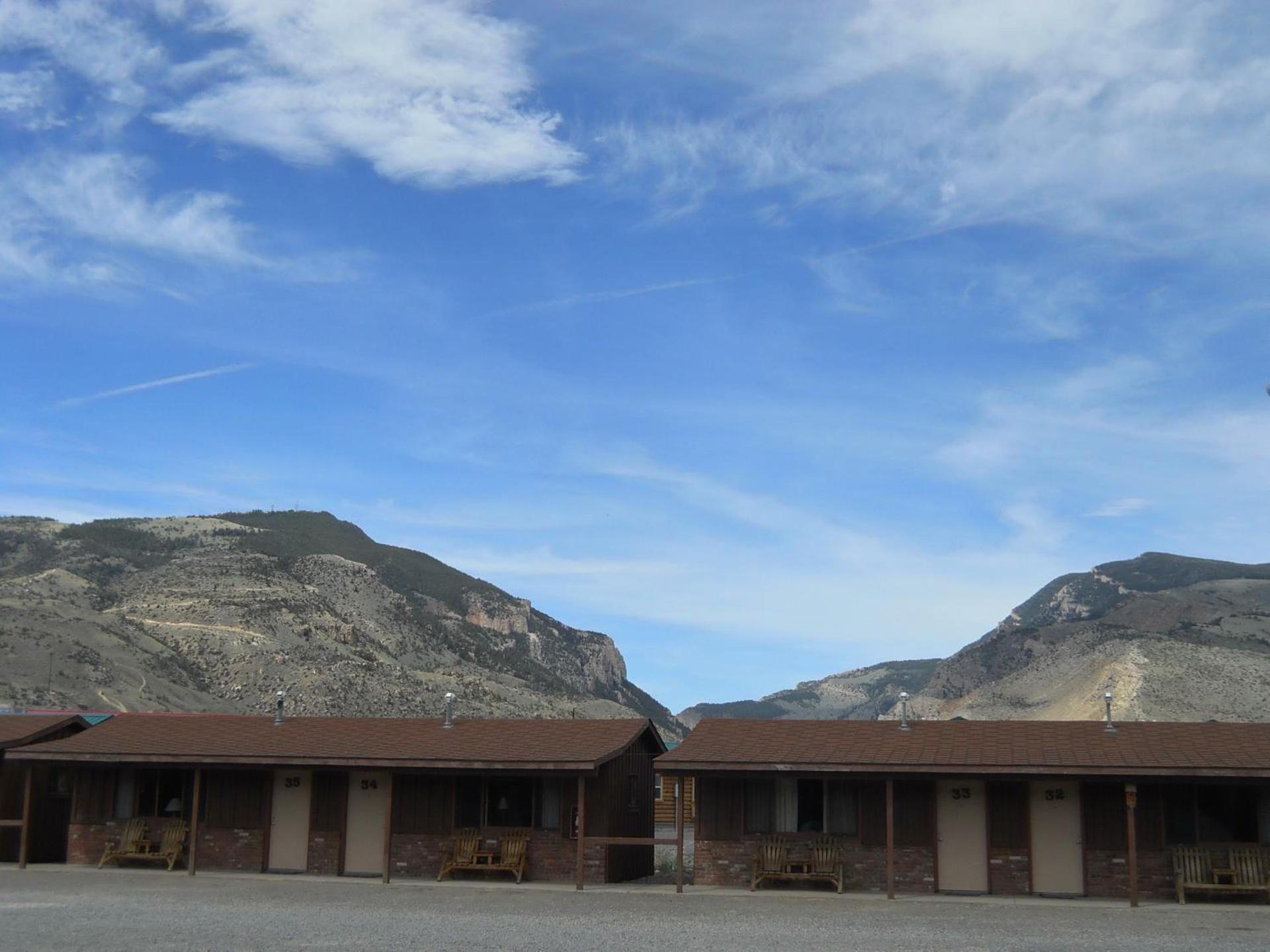 Big Bear Motel photo 43