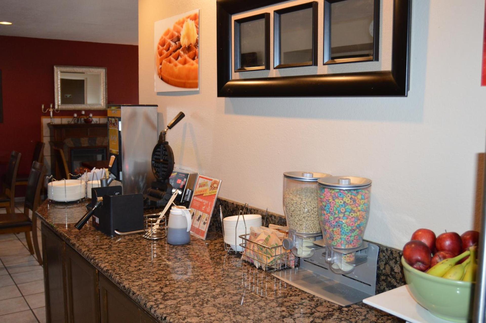 Ramada by Wyndham Arcata photo 39