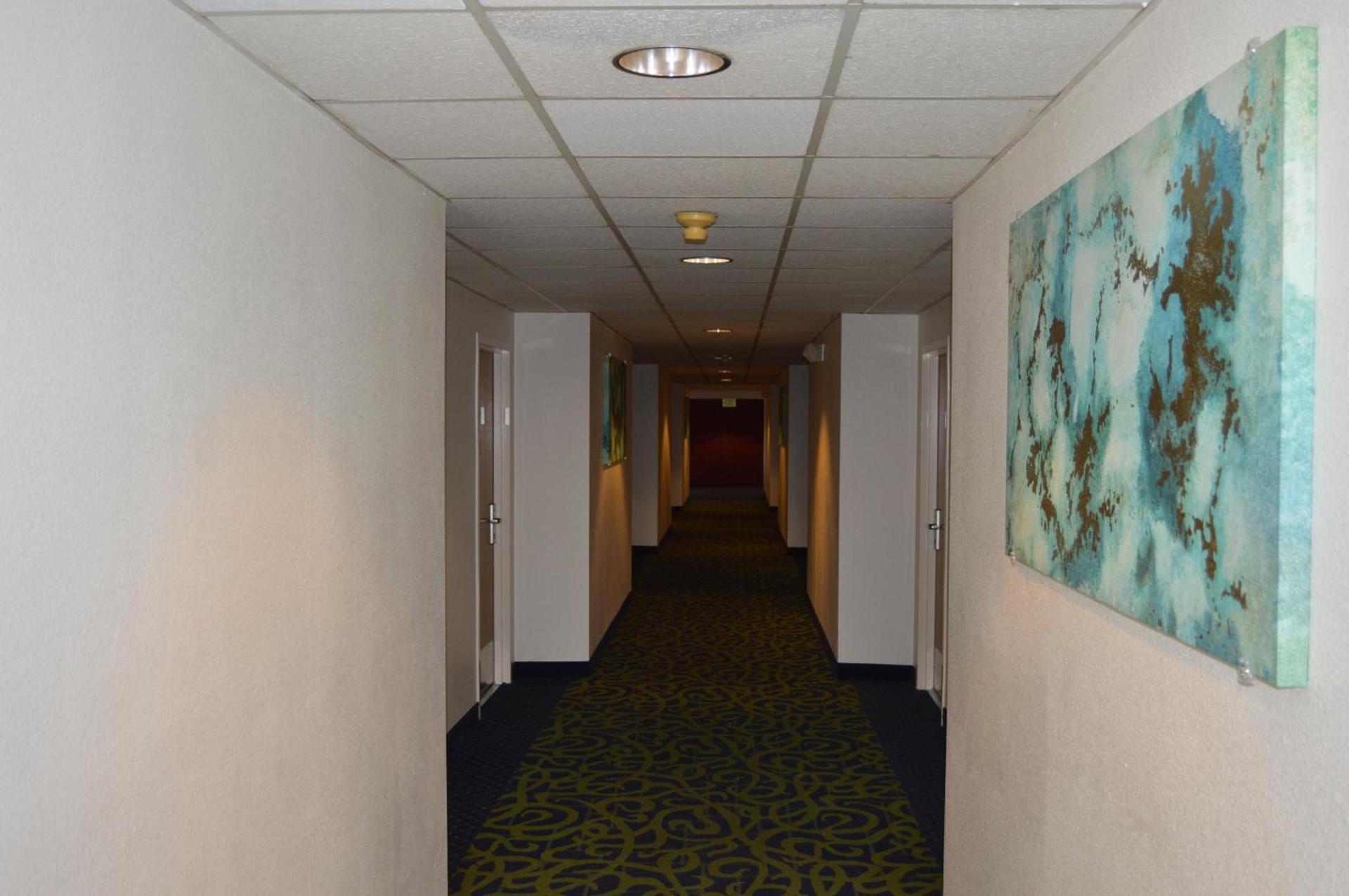 Ramada by Wyndham Arcata photo 37