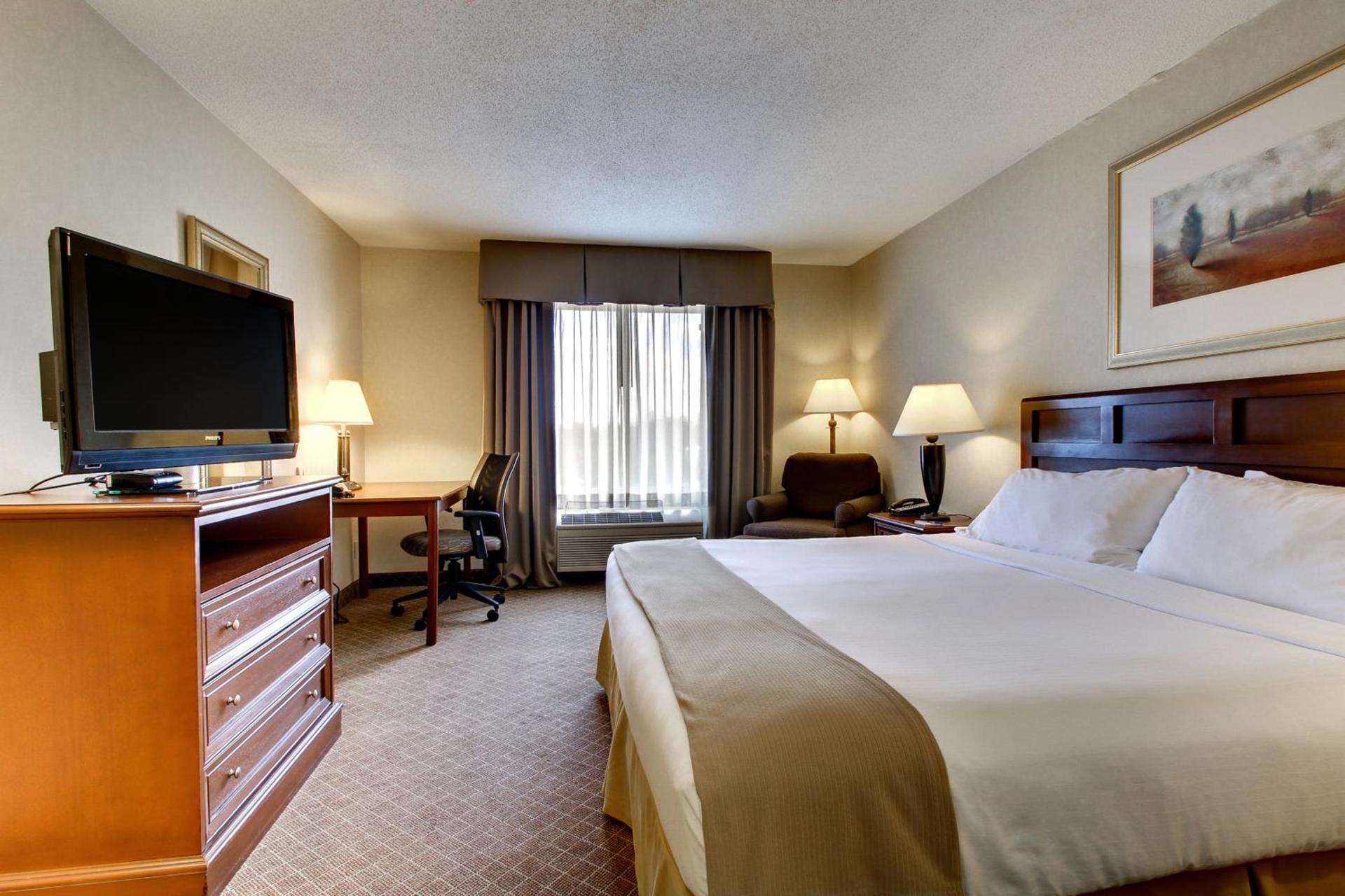 Baymont by Wyndham Kirksville University Area photo 53