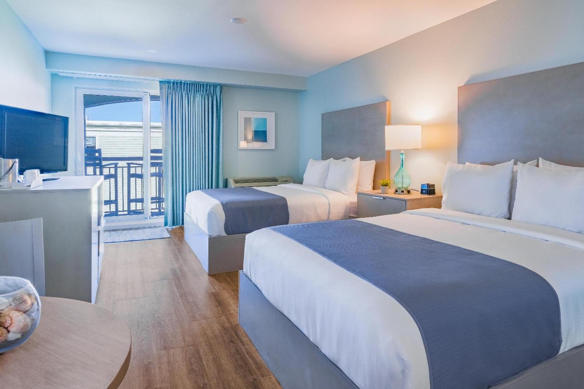 The Palms Oceanfront Hotel photo 2