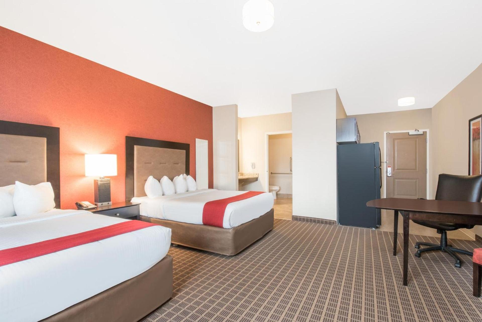 Hawthorn Extended Stay by Wyndham Dickinson photo 60
