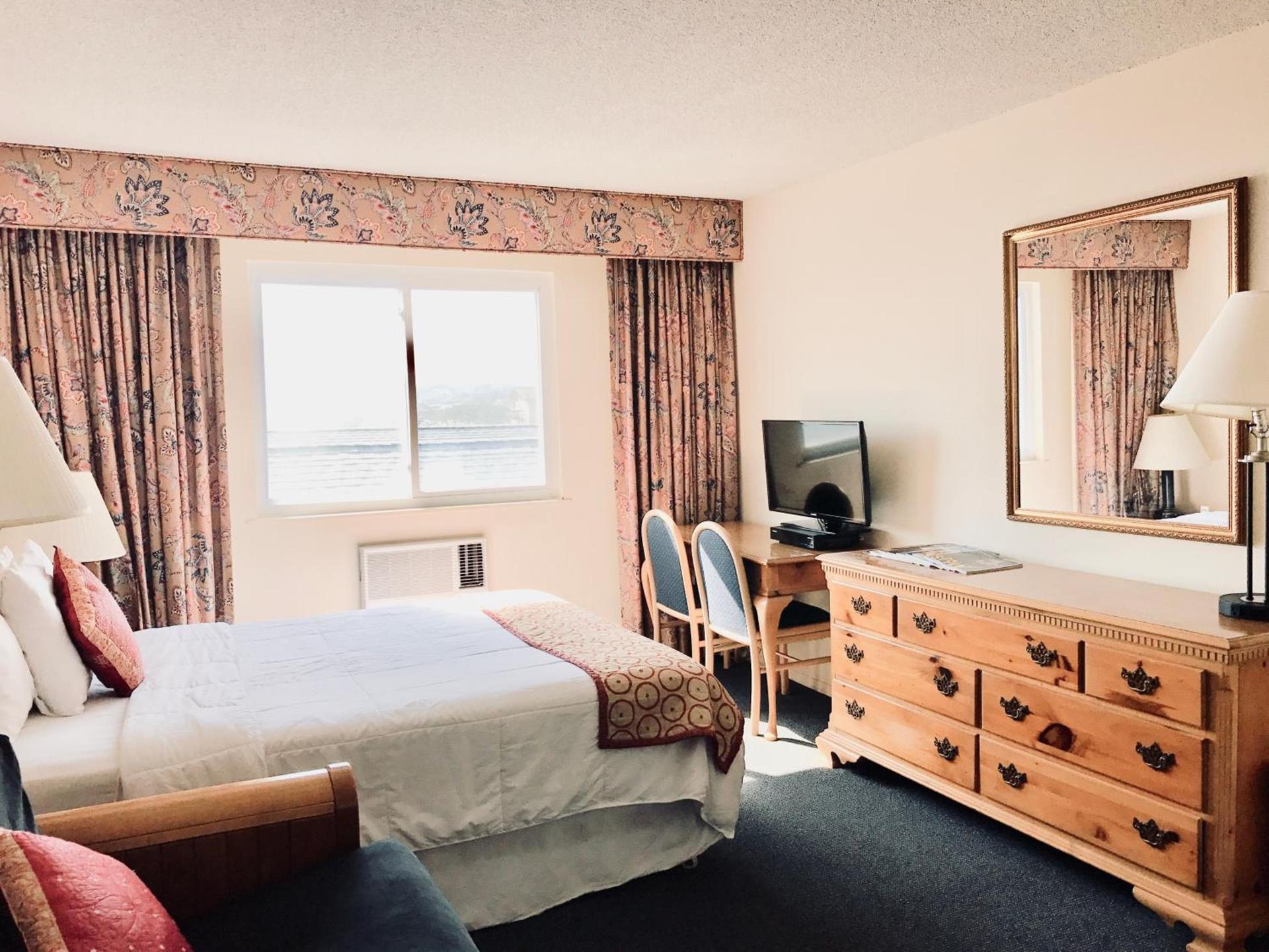 Ocean Surf Resort photo 100
