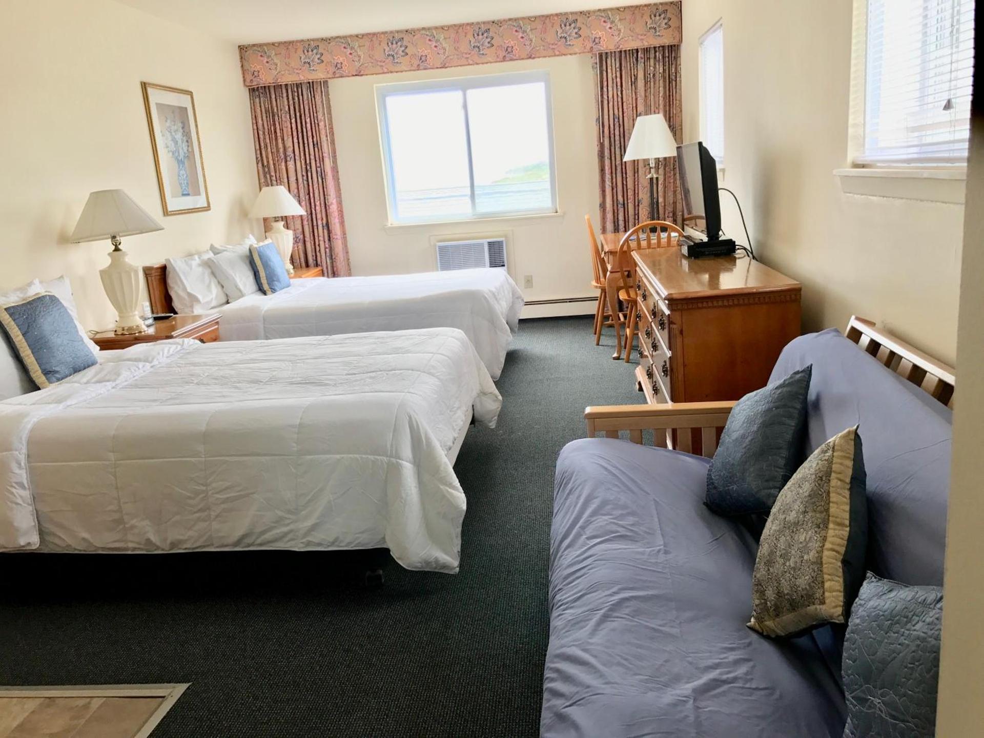 Ocean Surf Resort photo 76