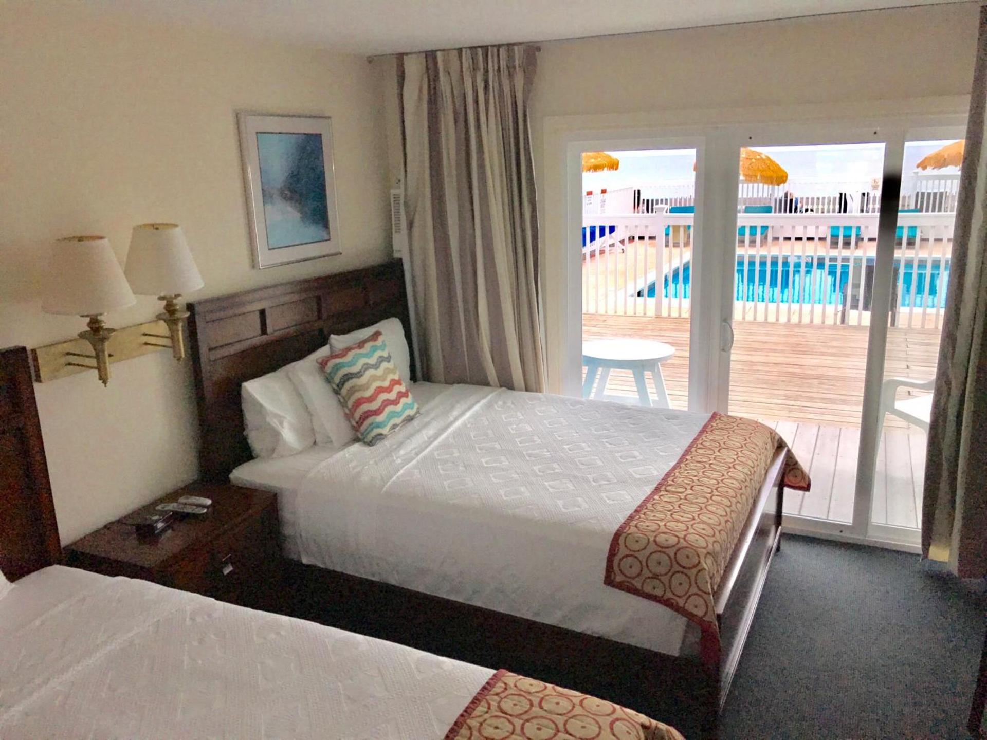 Ocean Surf Resort photo 35
