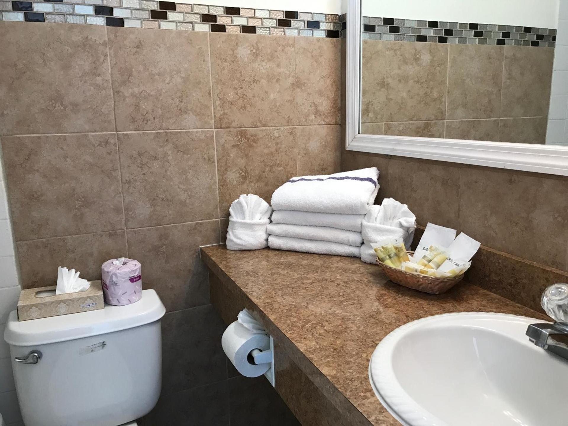 Ocean Surf Resort photo 32