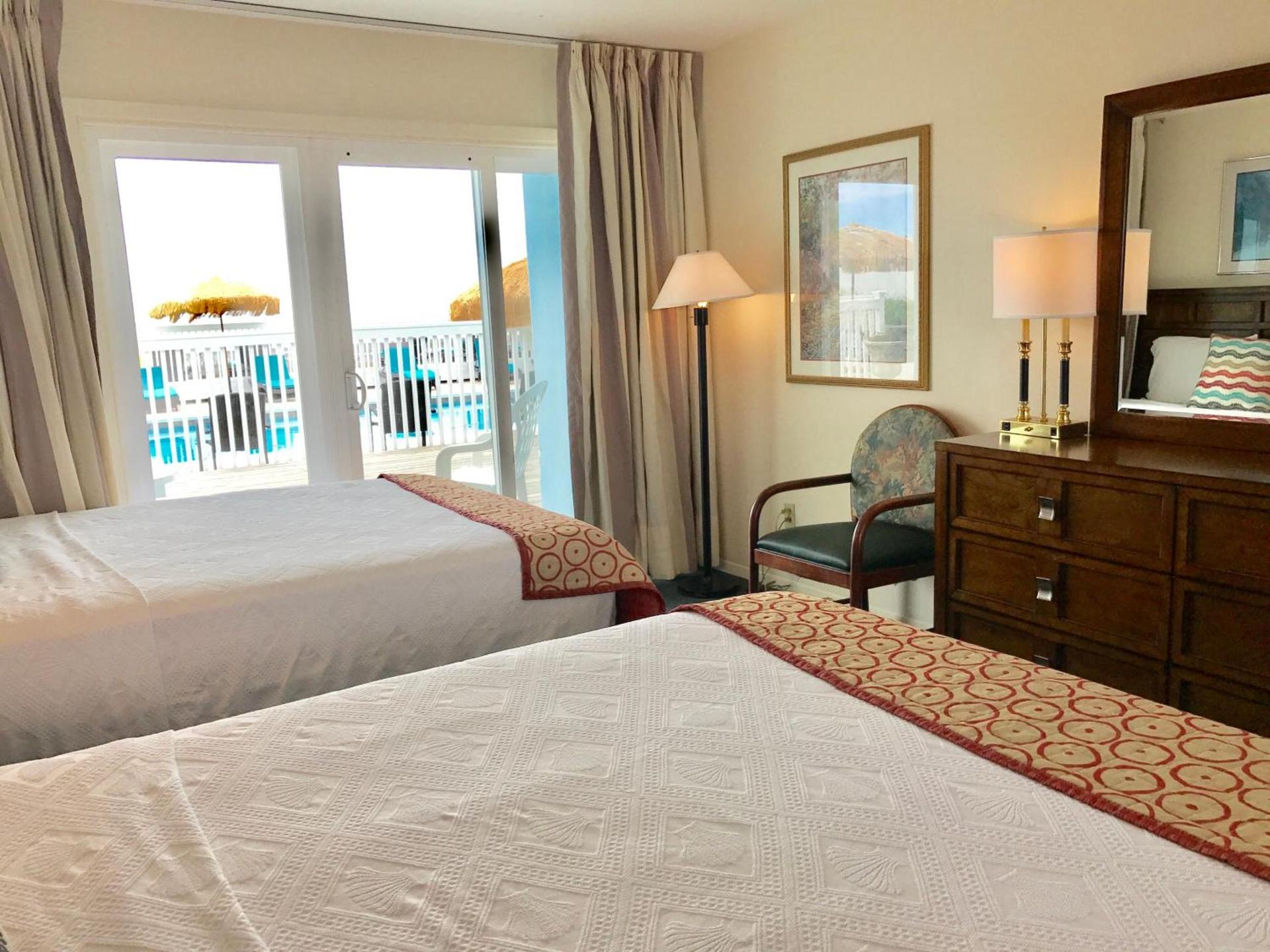 Ocean Surf Resort photo 94