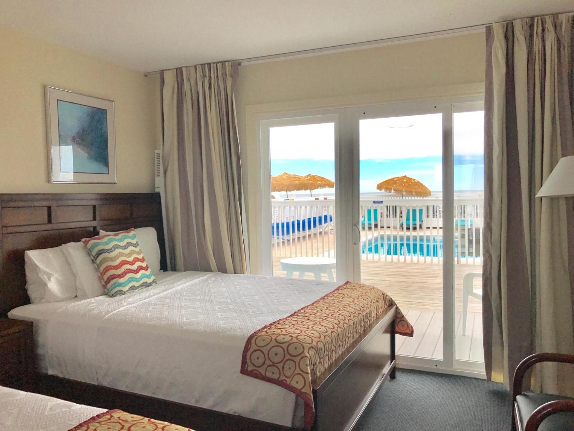 Ocean Surf Resort photo 96