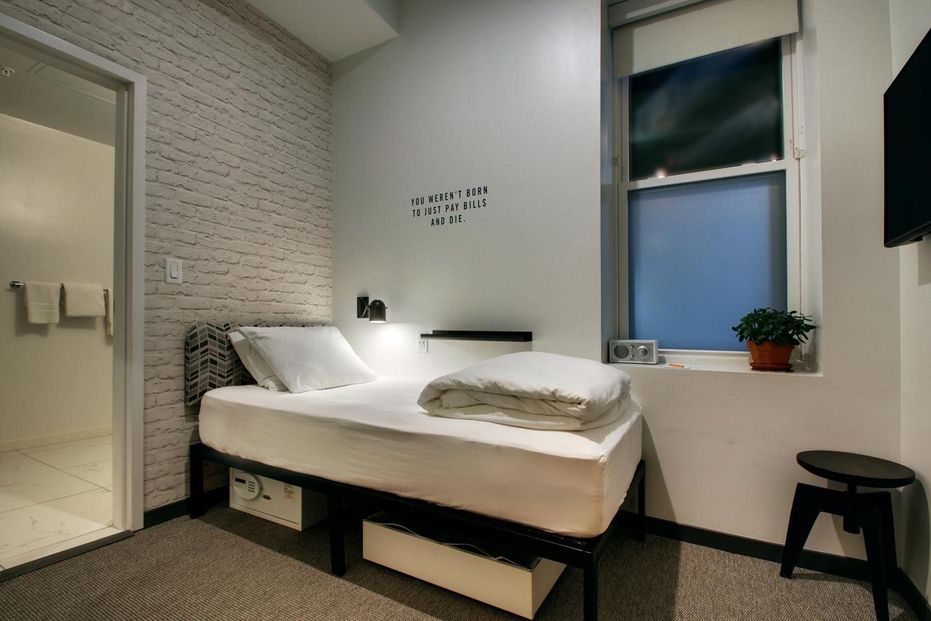 Hotel Hive photo 28