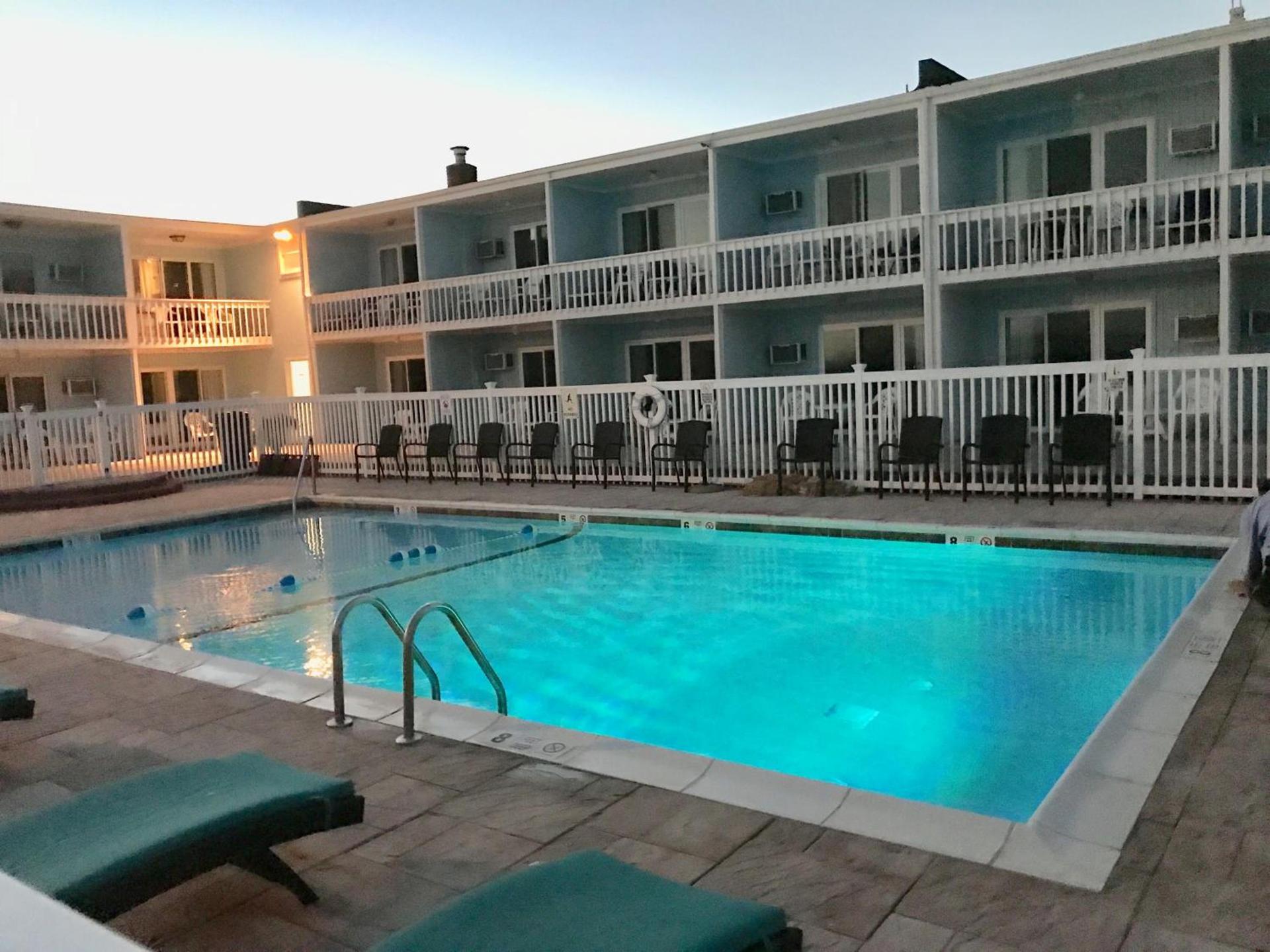 Ocean Surf Resort photo 54