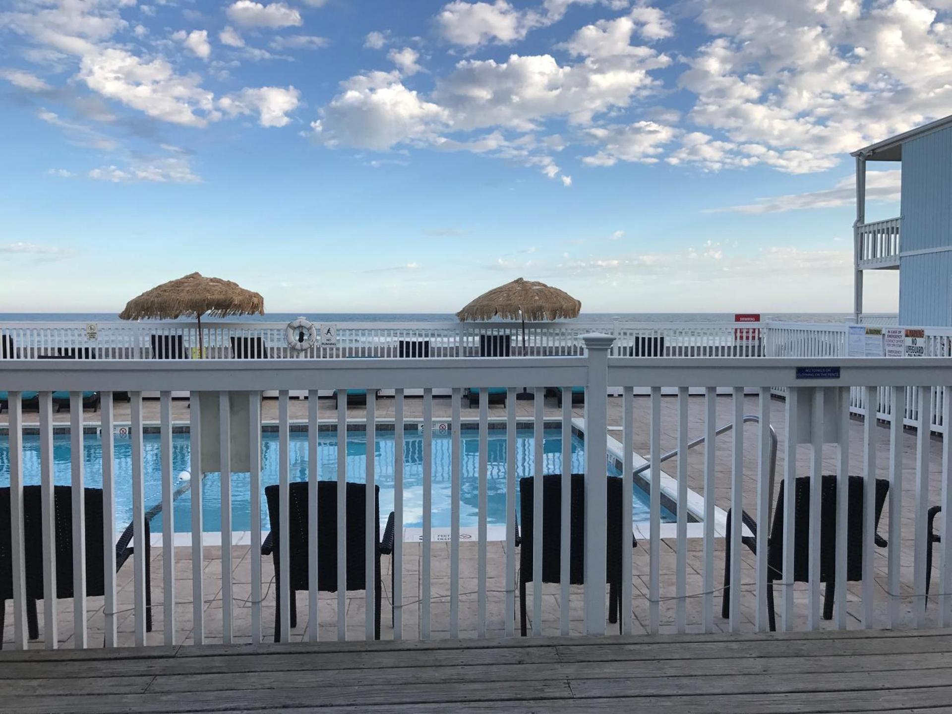 Ocean Surf Resort photo 18