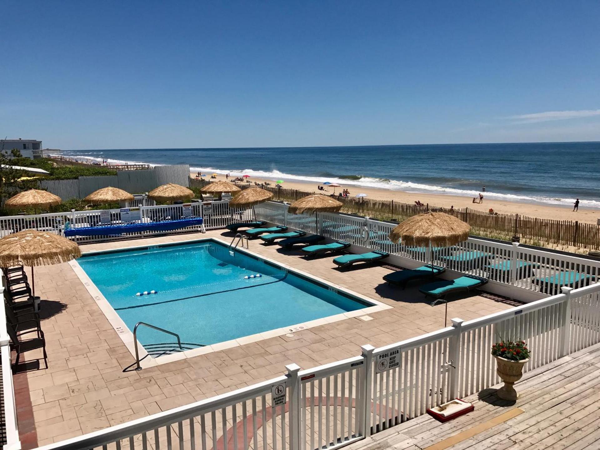 Ocean Surf Resort photo 44
