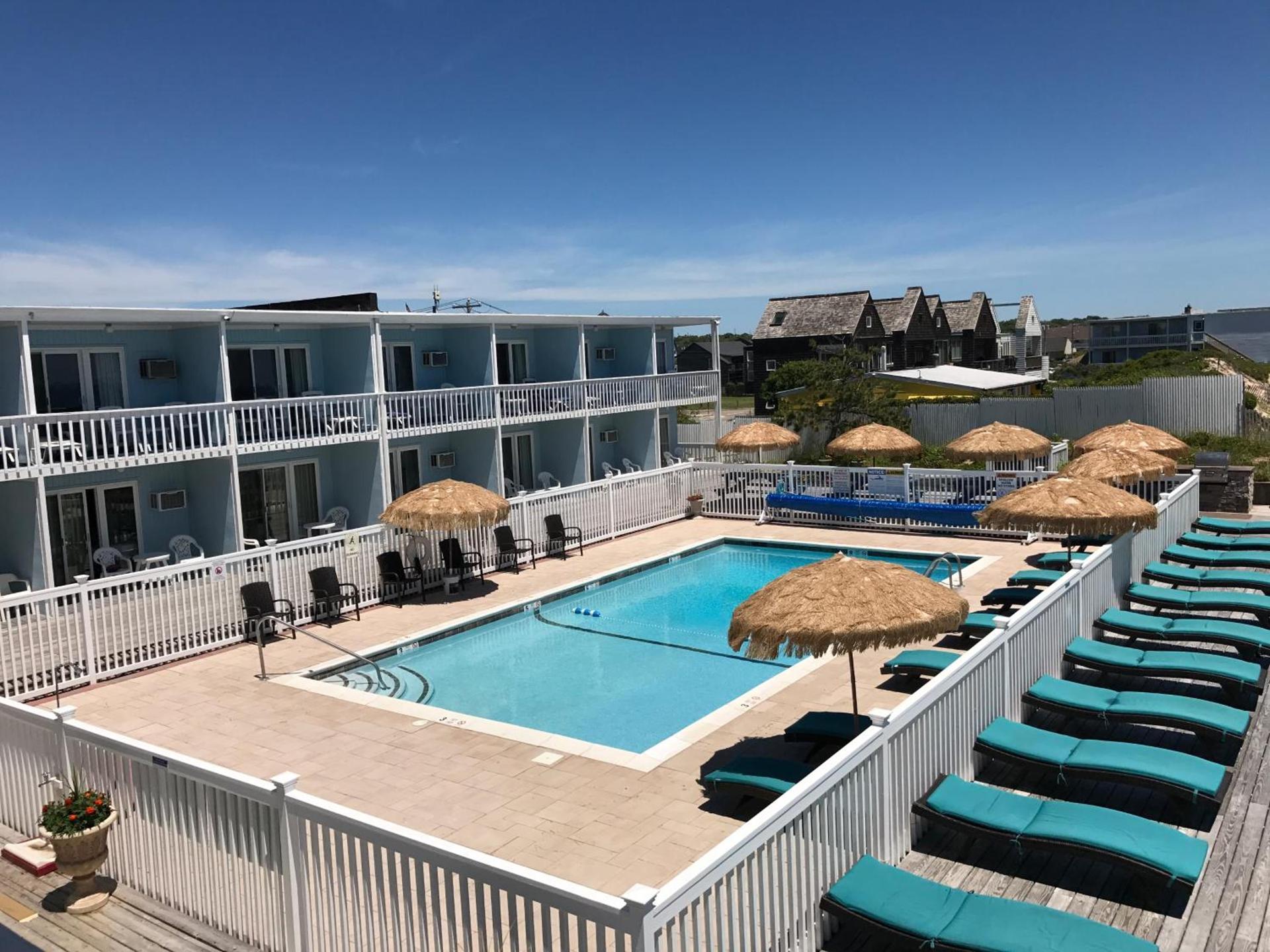 Ocean Surf Resort photo 9