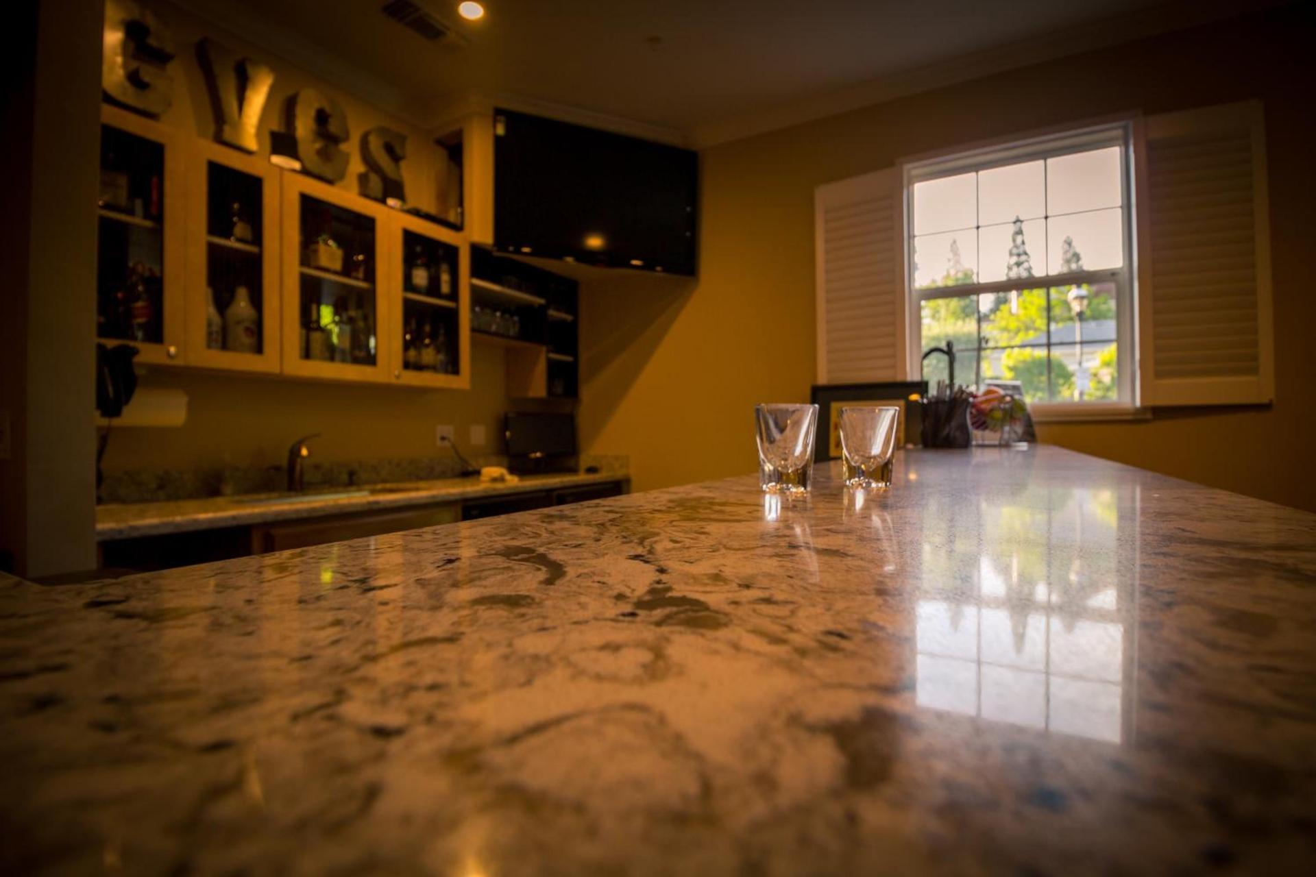 Grass Valley Courtyard Suites photo 12