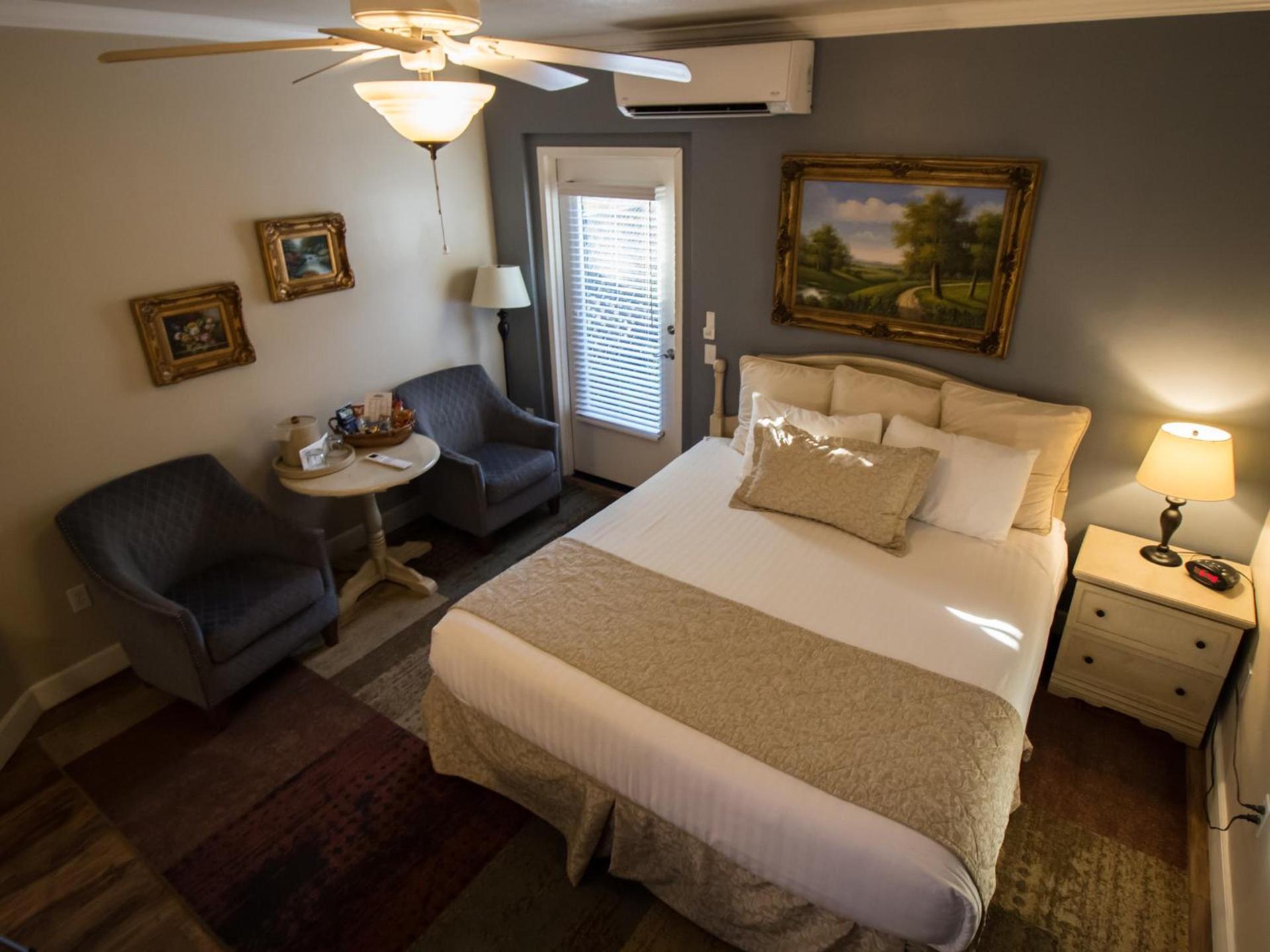 Grass Valley Courtyard Suites photo 16