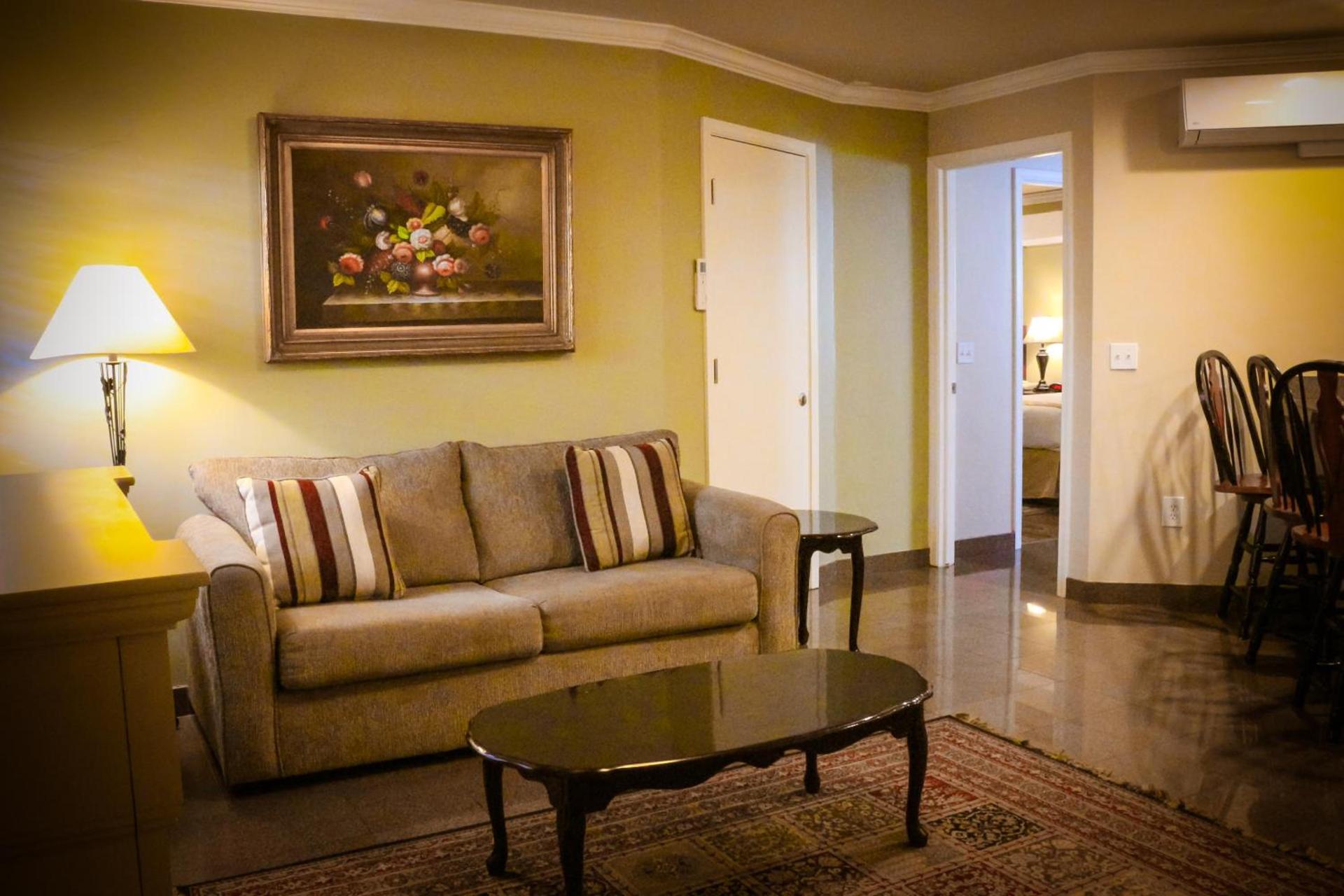 Grass Valley Courtyard Suites photo 20