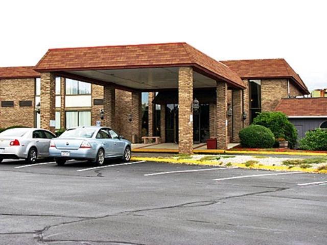 Travelodge by Wyndham Vernon CT photo 3