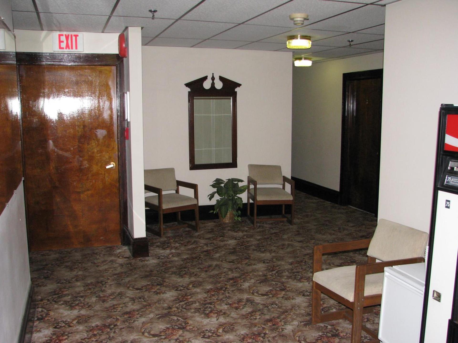 Old National Hotel photo 19