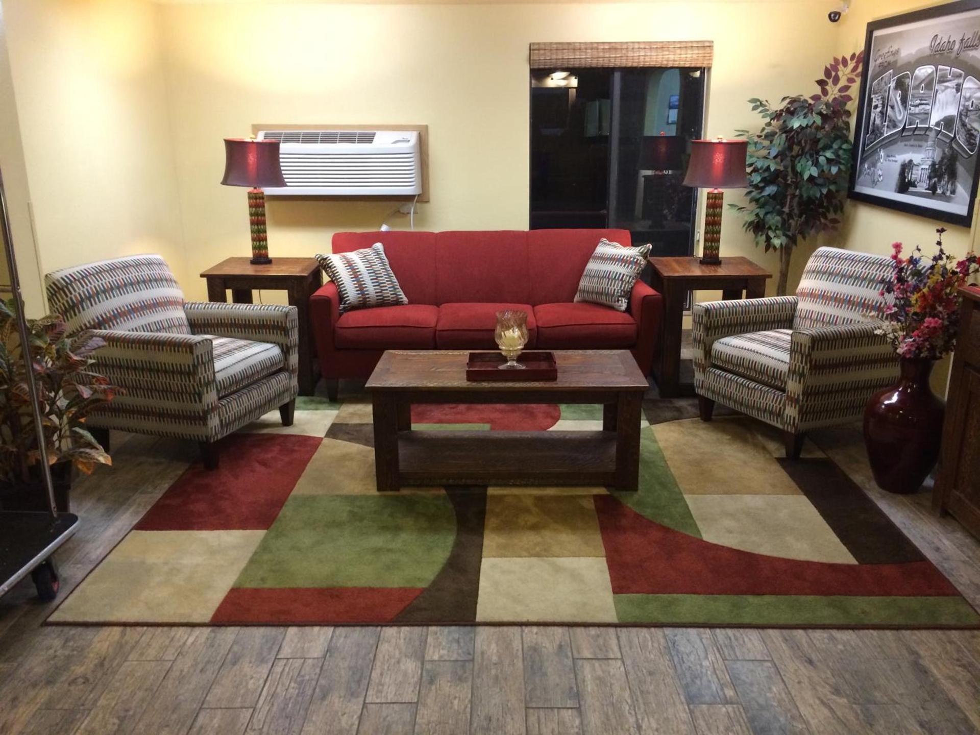 Super 8 by Wyndham Idaho Falls photo 43