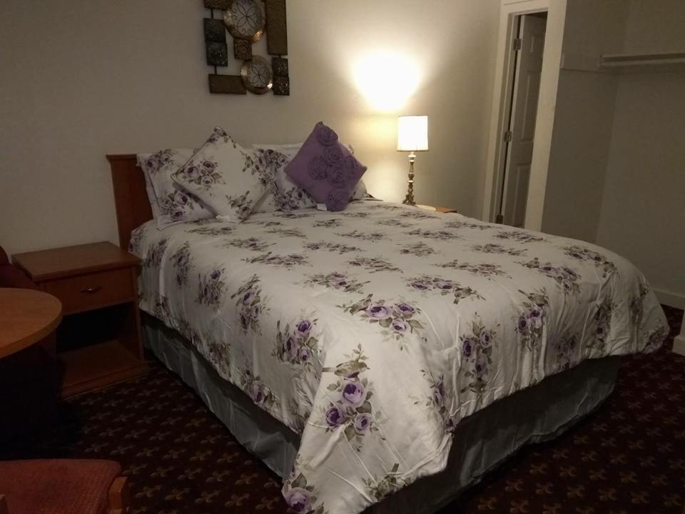 Motel West photo 66