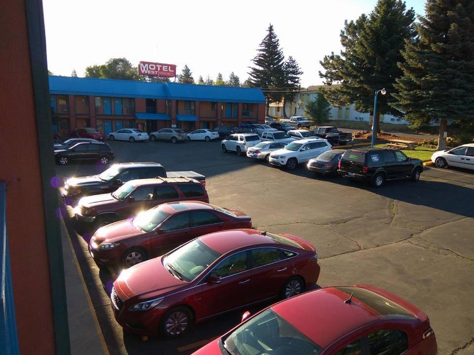 Motel West photo 57
