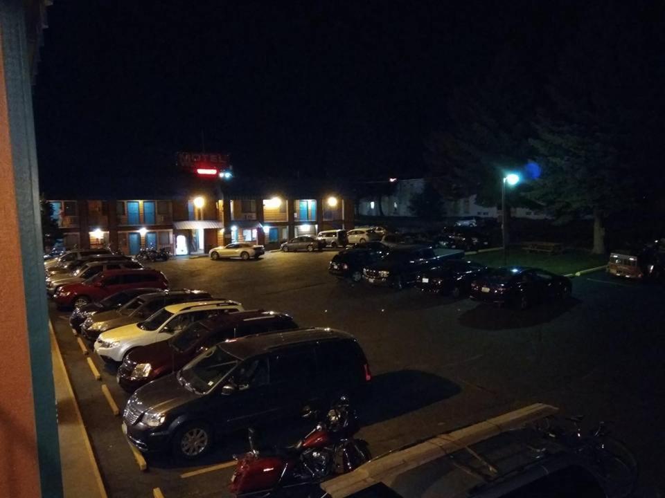 Motel West photo 74