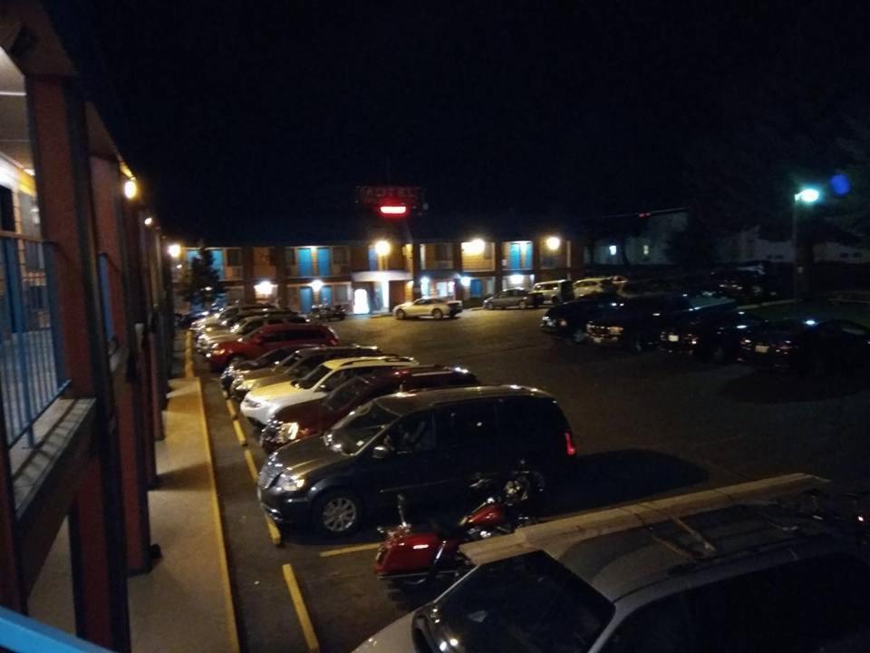 Motel West photo 75