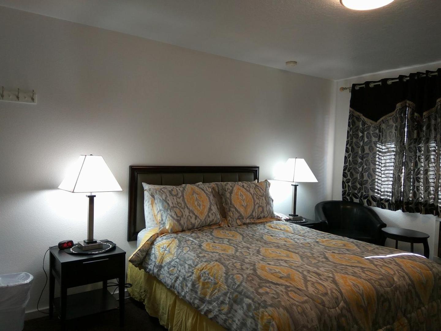 Motel West photo 80