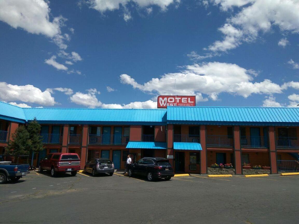 Motel West photo 81