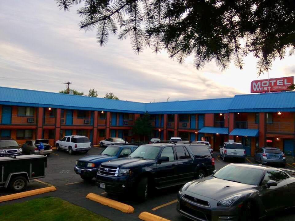 Motel West photo 50