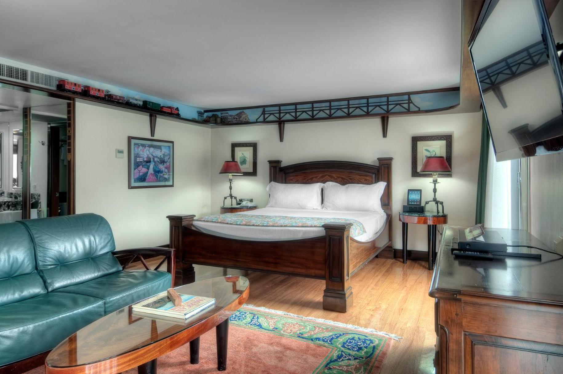 Dinah's Garden Hotel photo 14