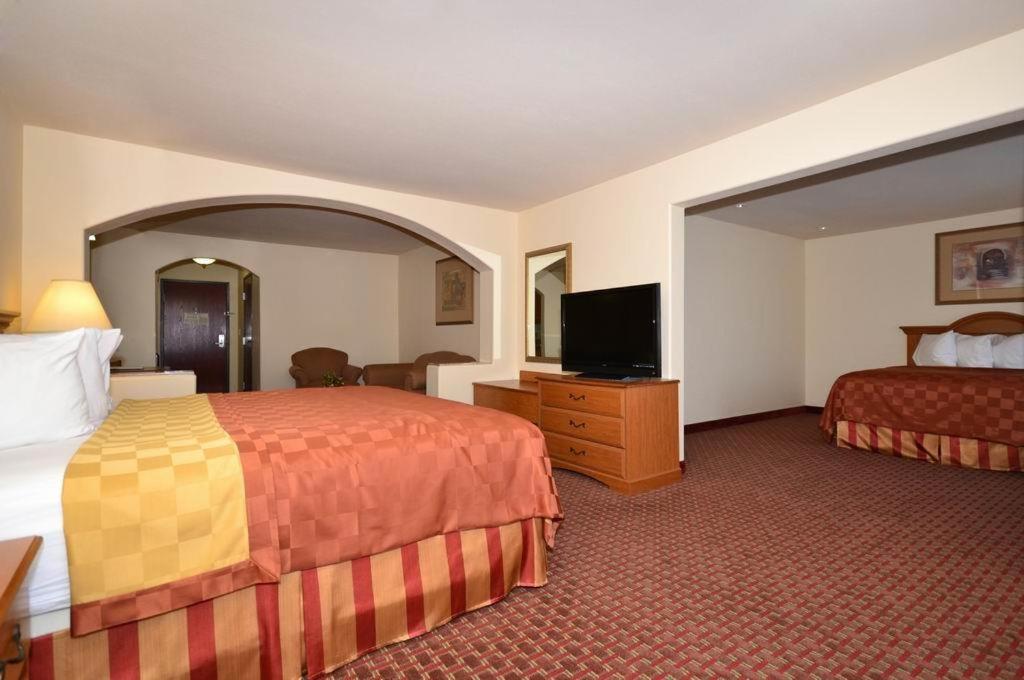 Best Western Casa Villa Suites photo 11