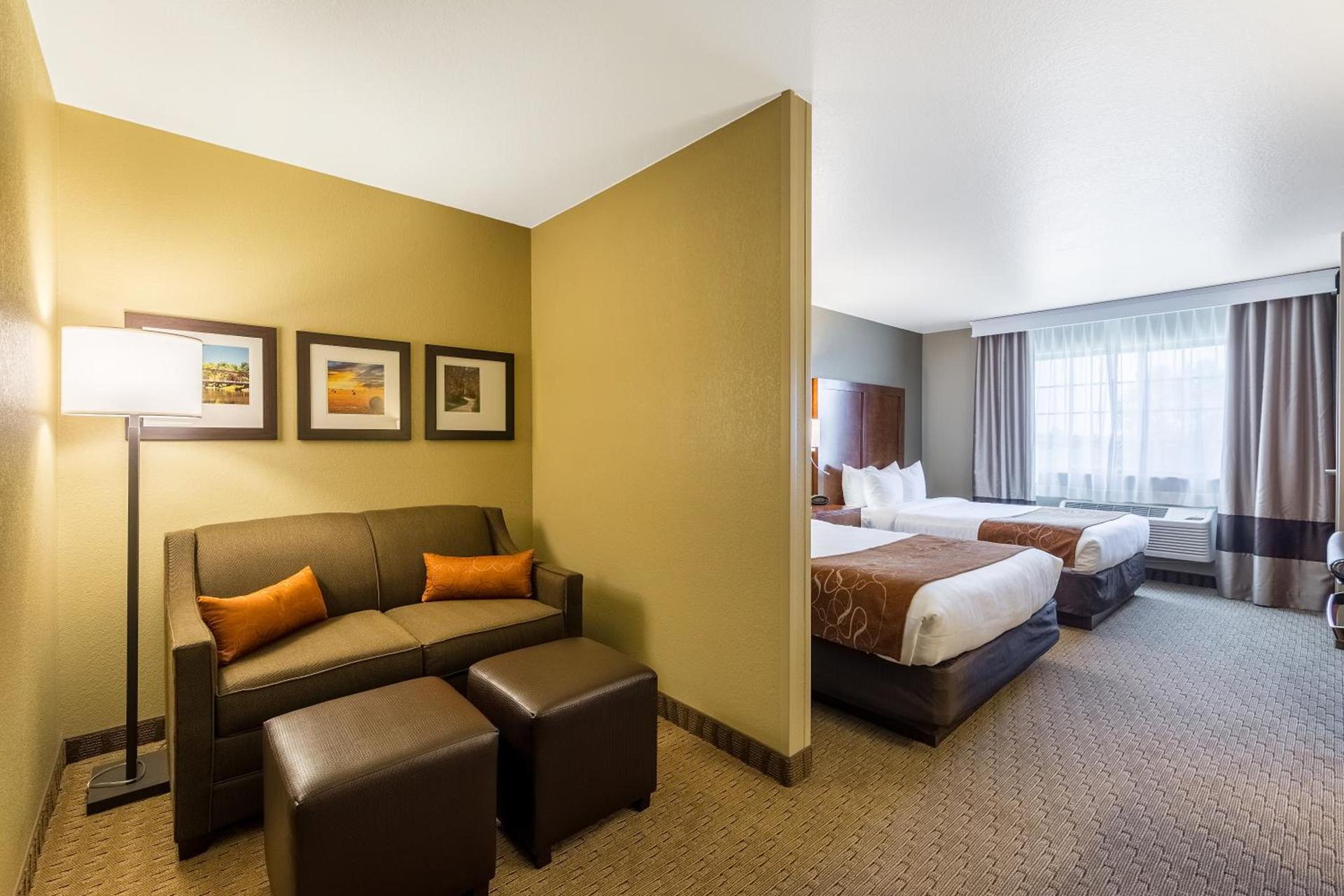 Comfort Suites Burlington photo 9