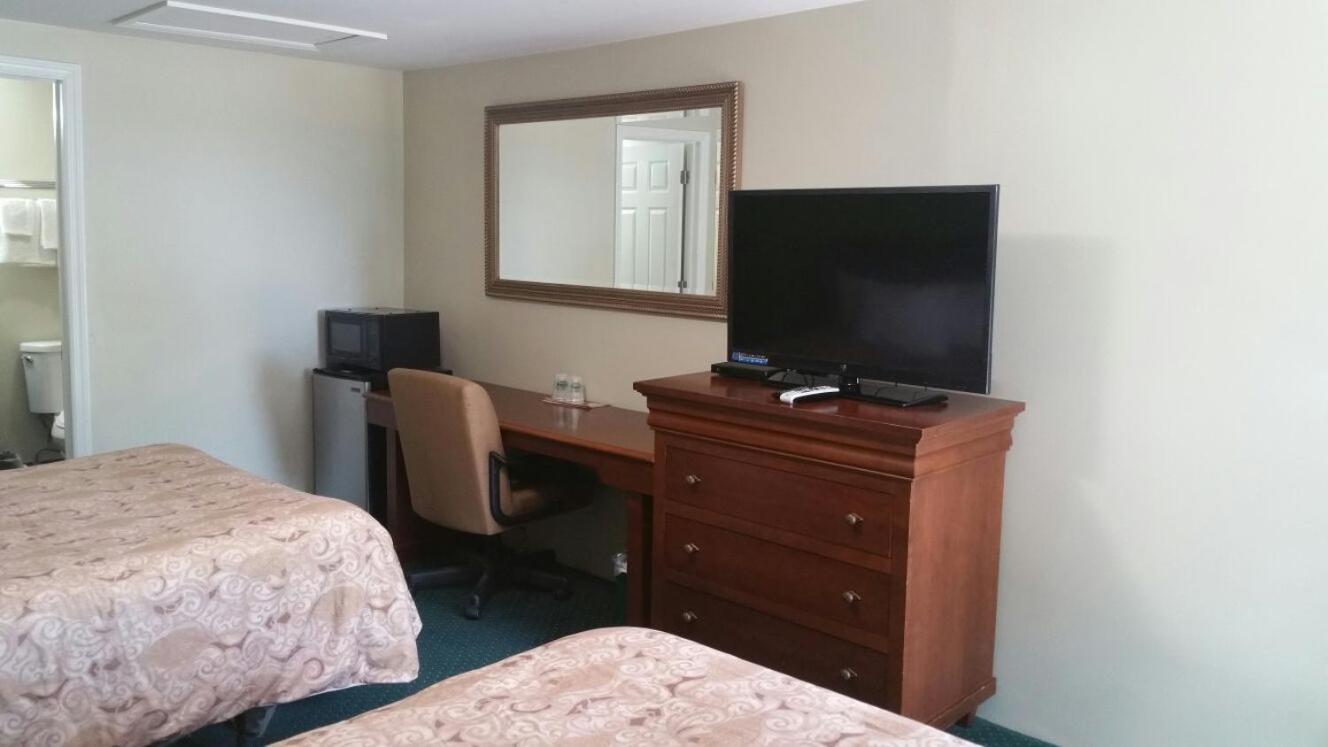 Slumberland Motel Mount Holly photo 2