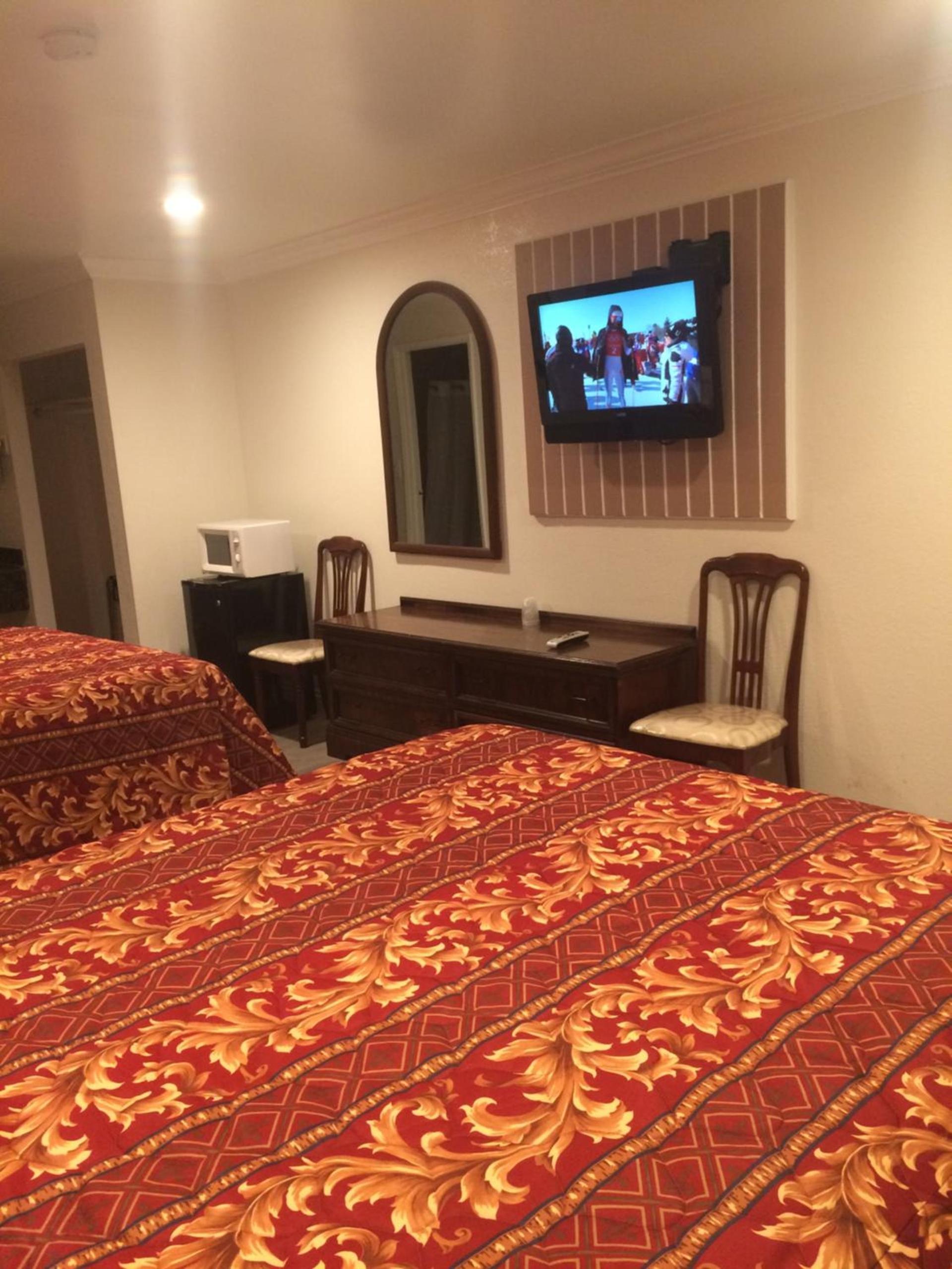 Royal Inn photo 12