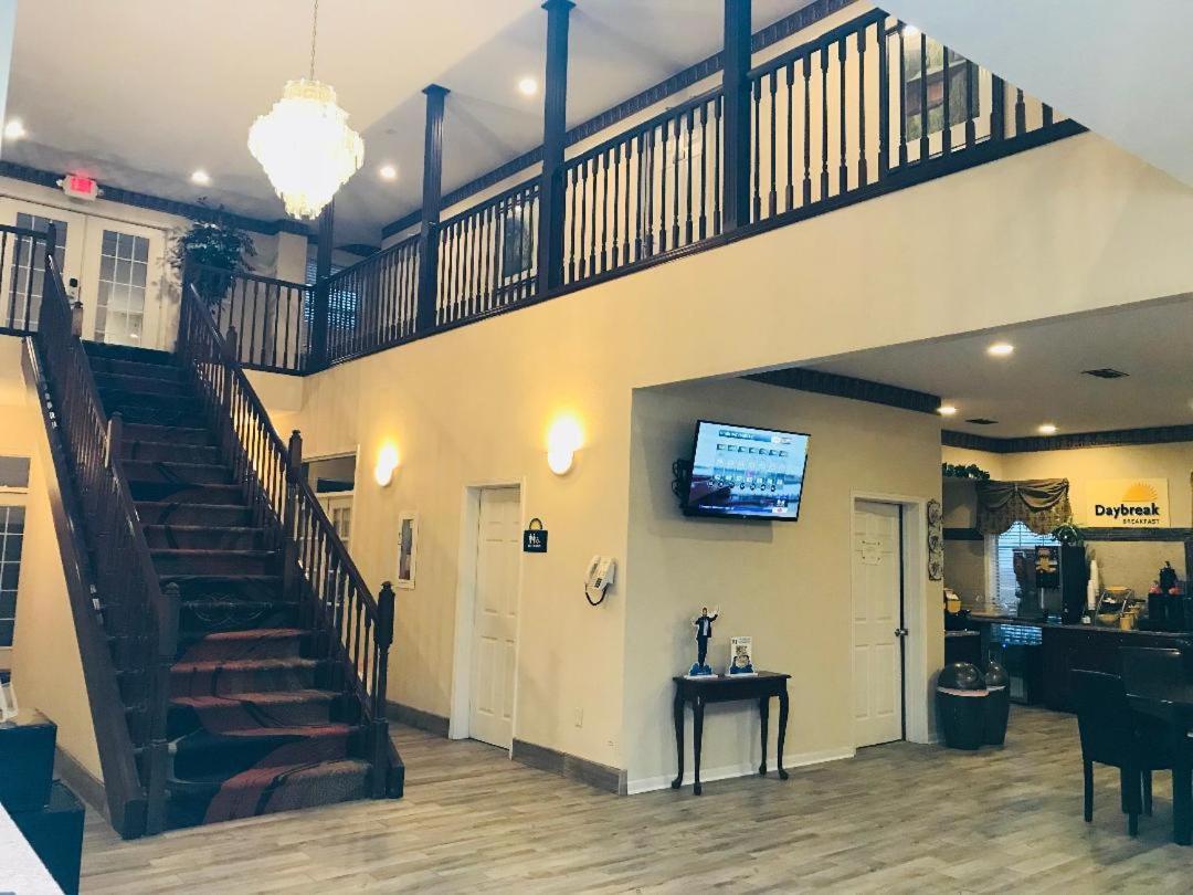 Days Inn by Wyndham Trumann AR photo 33