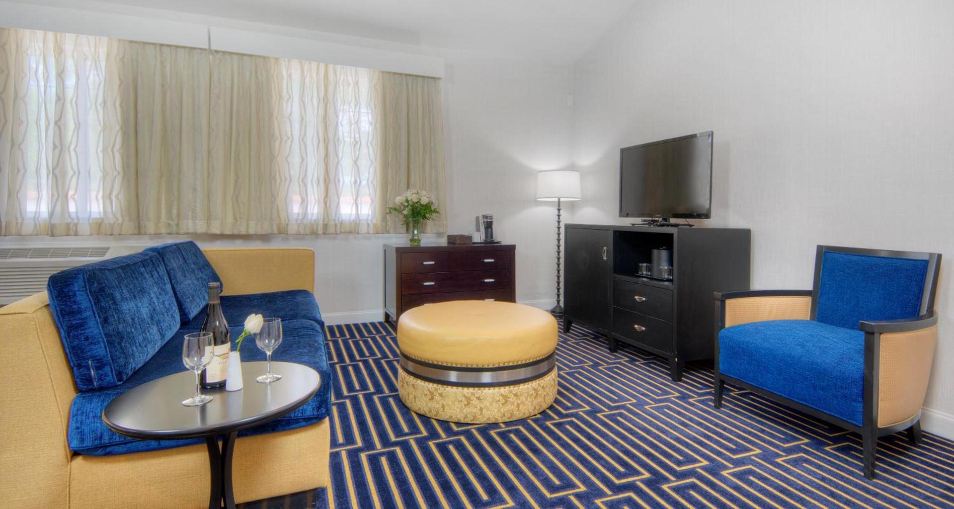 Best Western Plus Palm Court Hotel photo 4