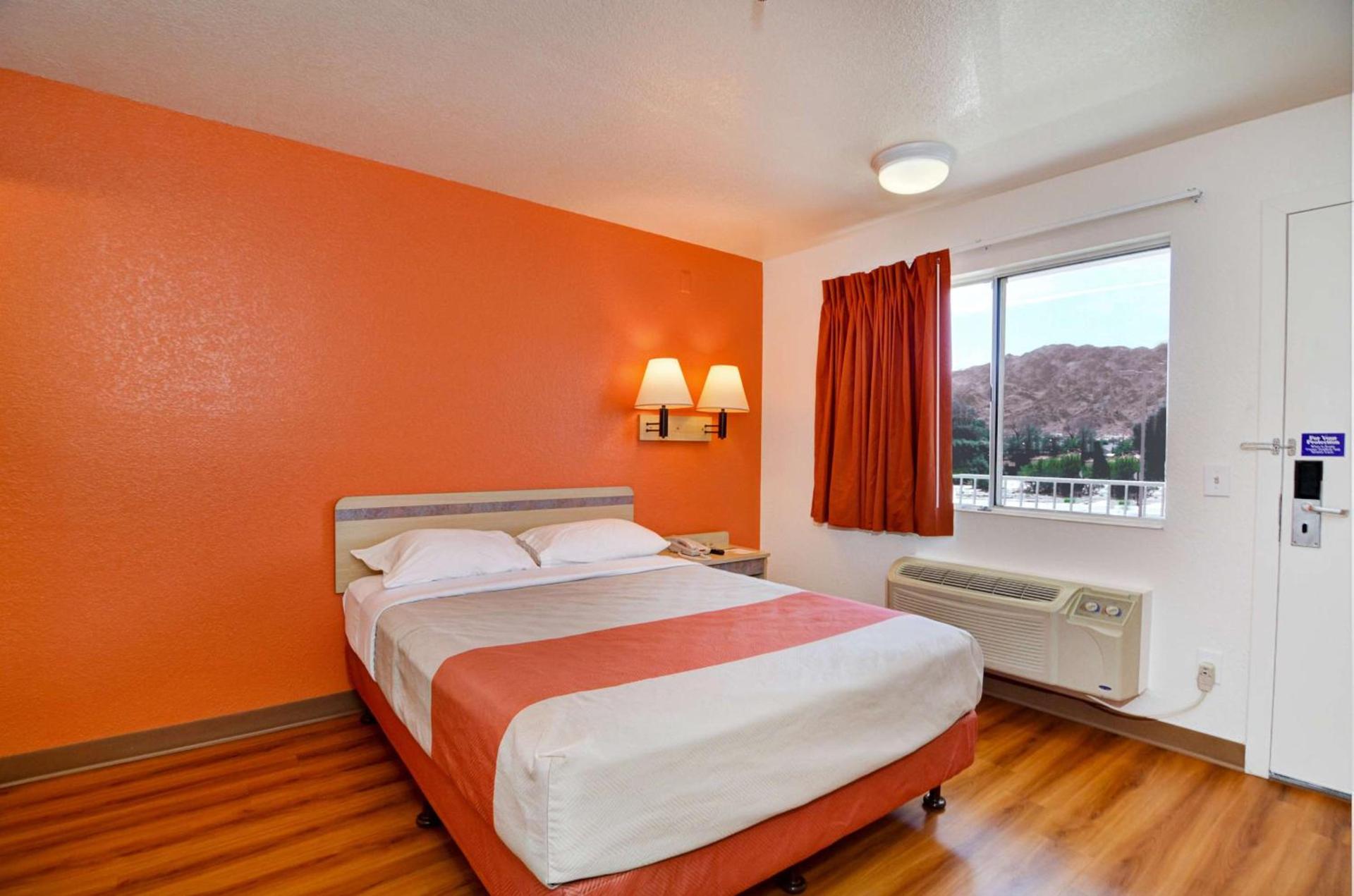 Motel 6-Twentynine Palms, CA photo 9