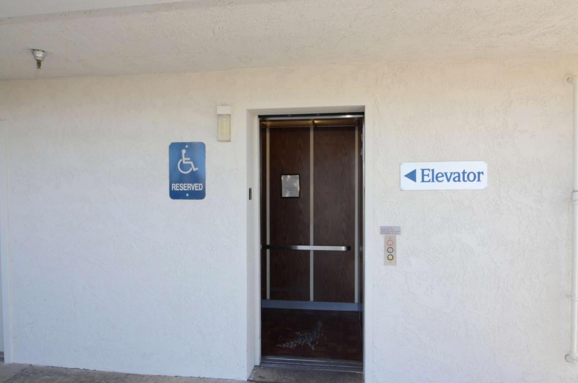 Motel 6-Twentynine Palms, CA photo 2