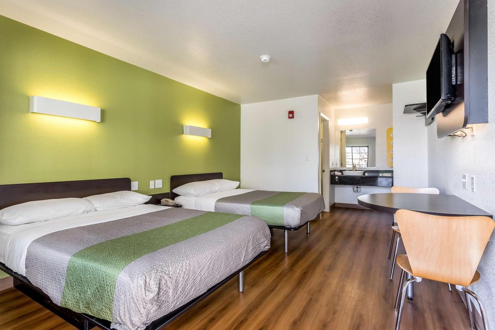 Motel 6-El Paso, TX - East photo 19