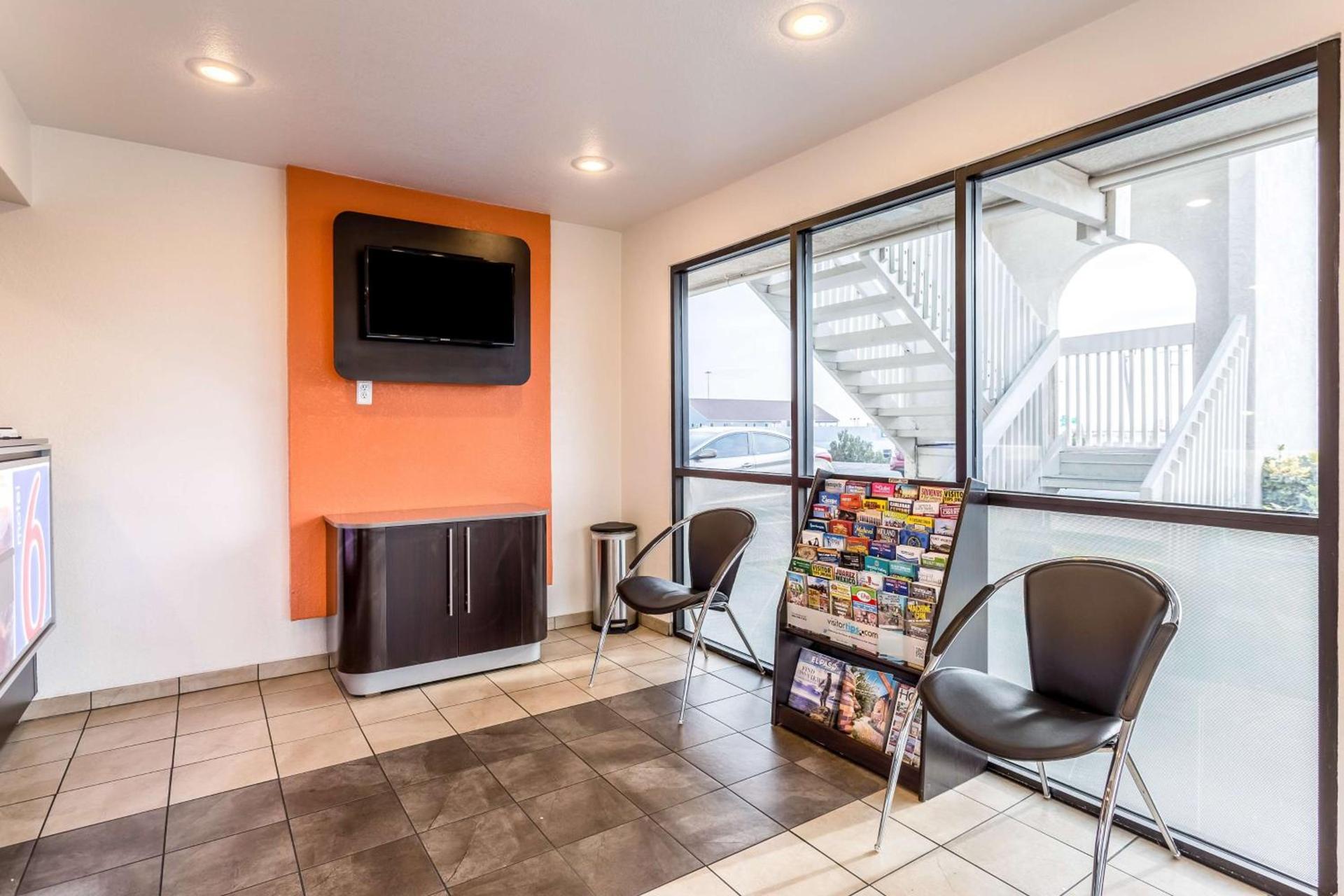Motel 6-El Paso, TX - East photo 23