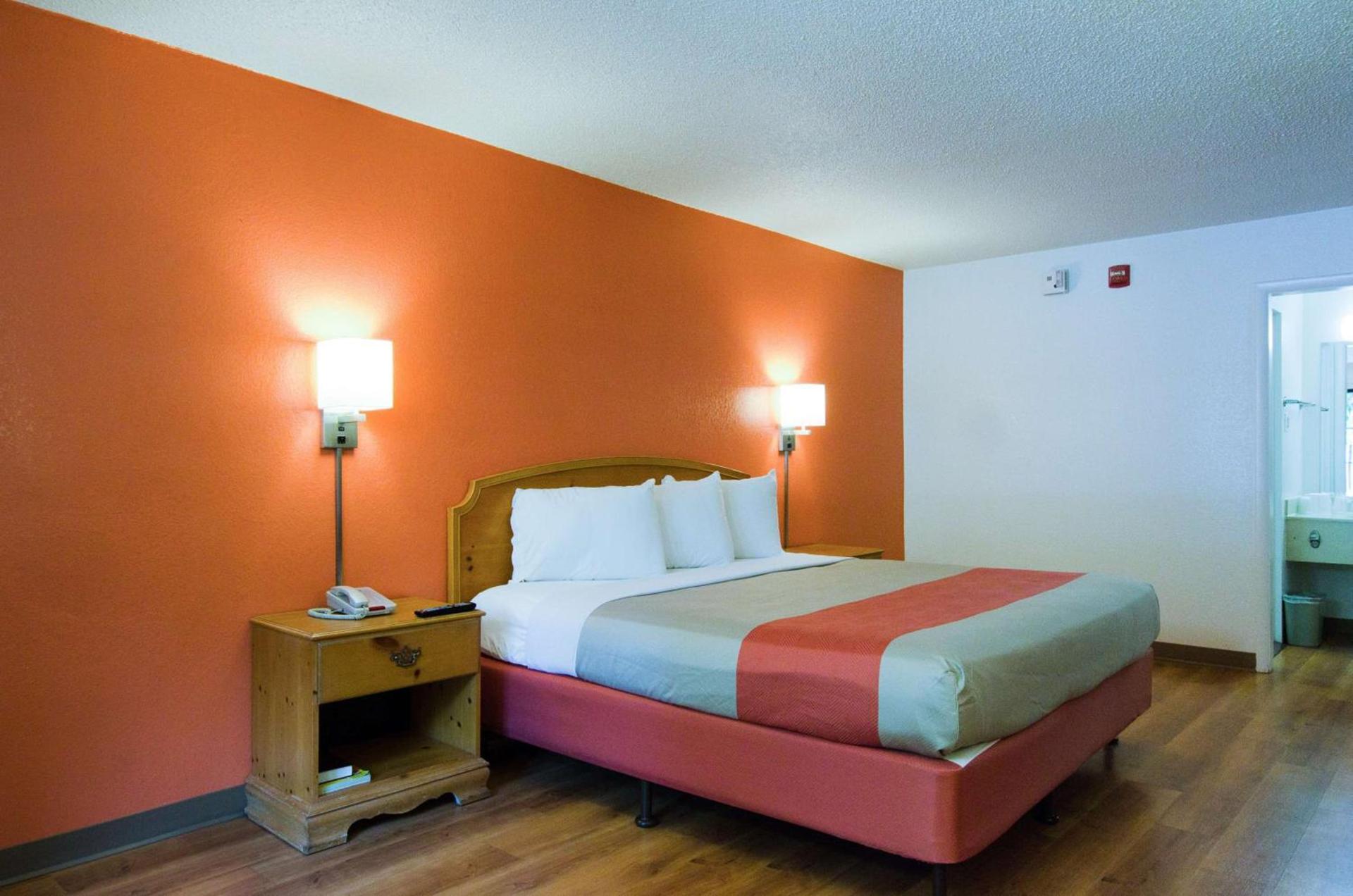 Motel 6-Frederick, MD - Fort Detrick photo 12