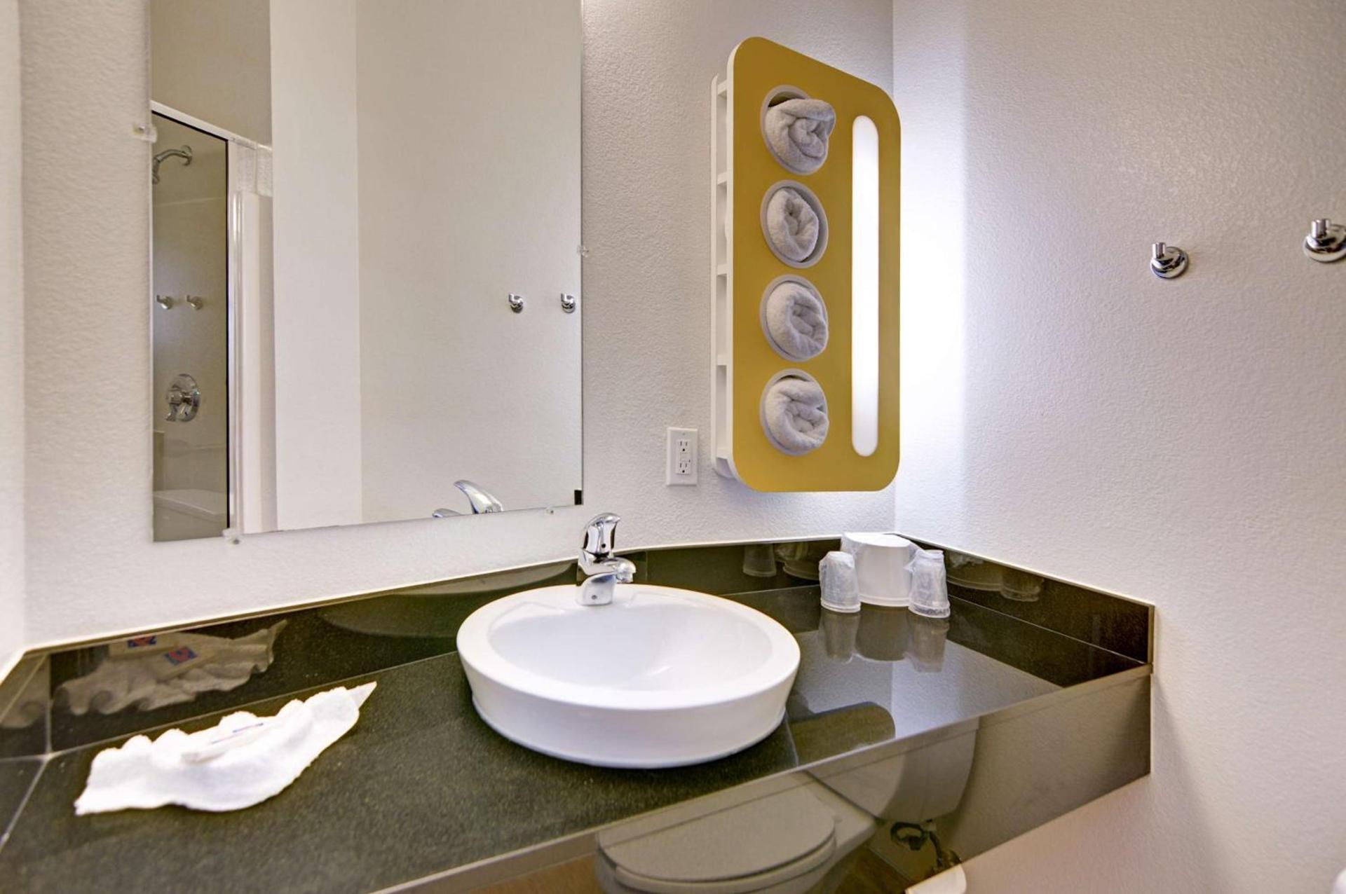 Motel 6-Roanoke, TX - Northlake - Speedway photo 13