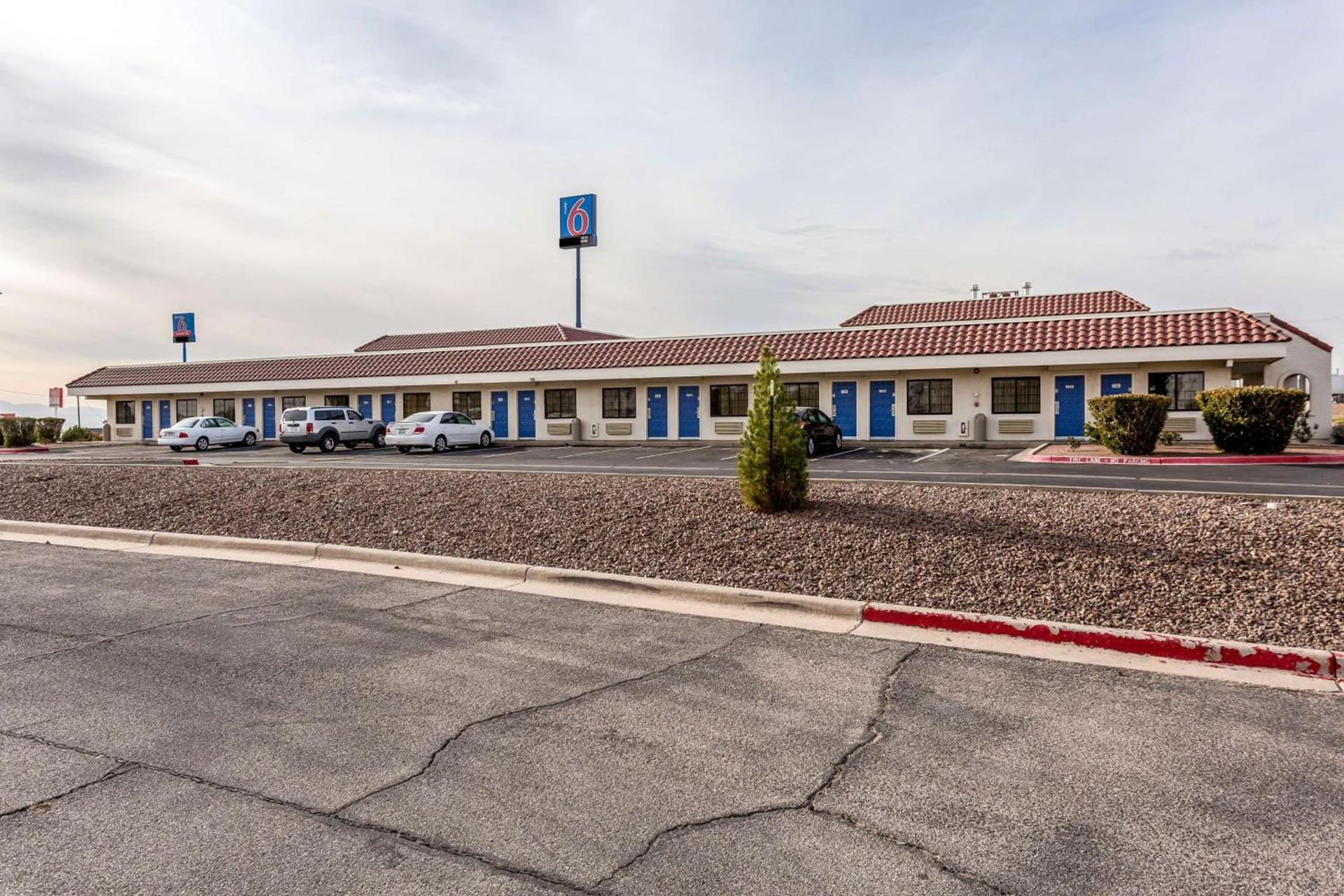 Motel 6-El Paso, TX - East photo 2